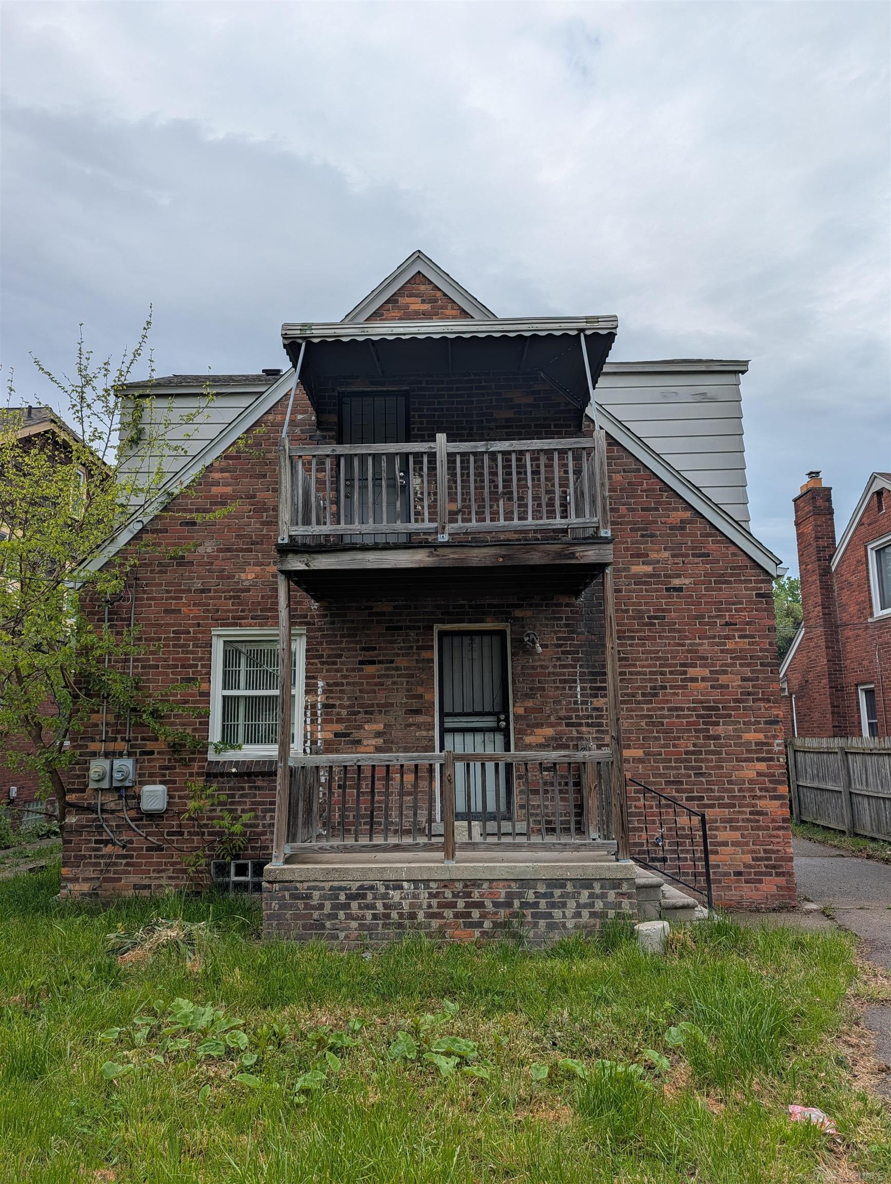 9776 E Outer Drive Property Photo 10