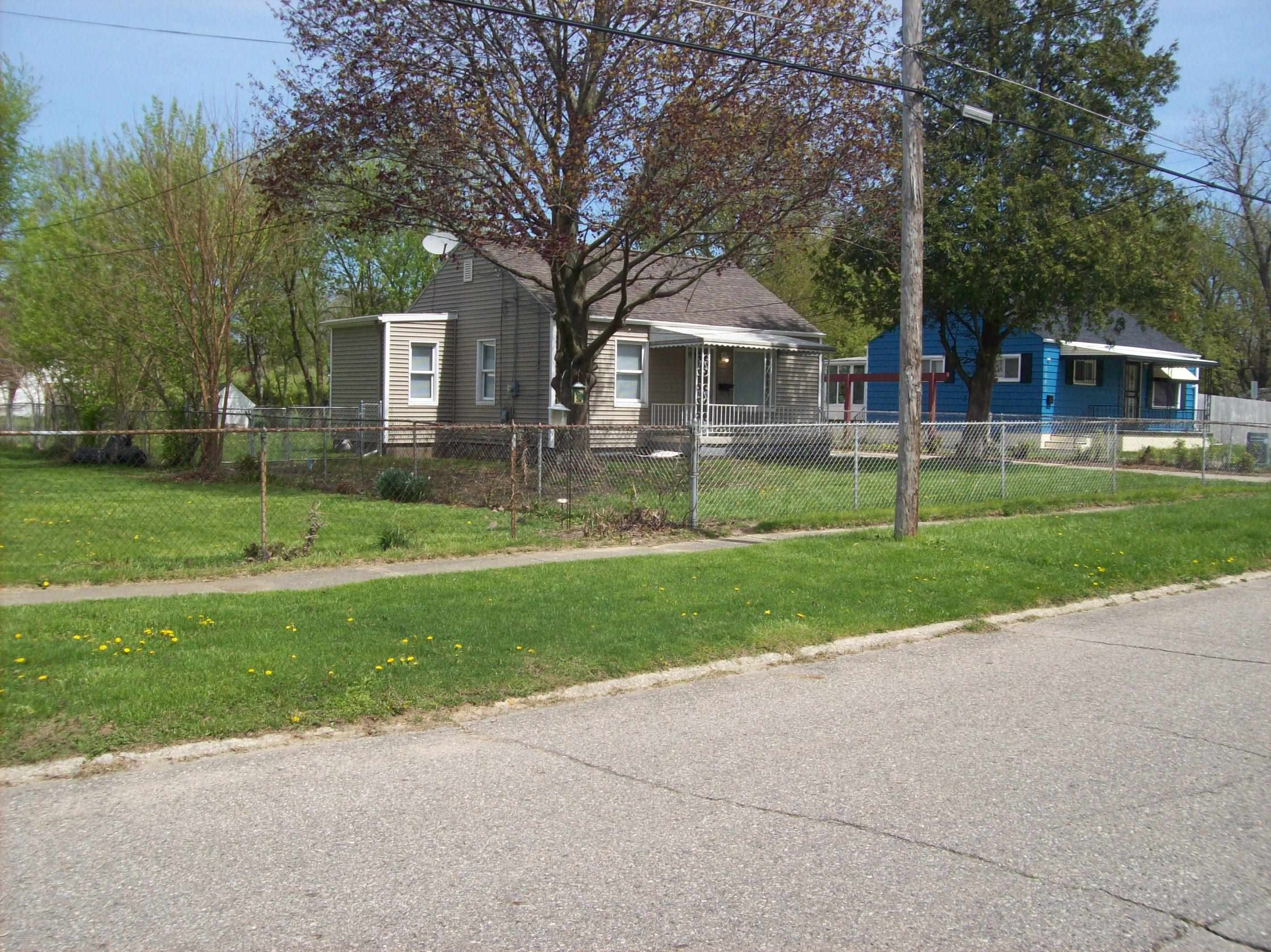3243 Dakota Avenue Property Photo 3