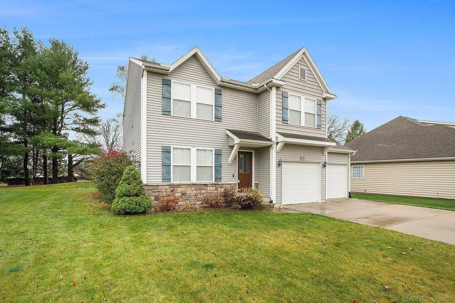 6231 Stable Glen Court Property Photo 1