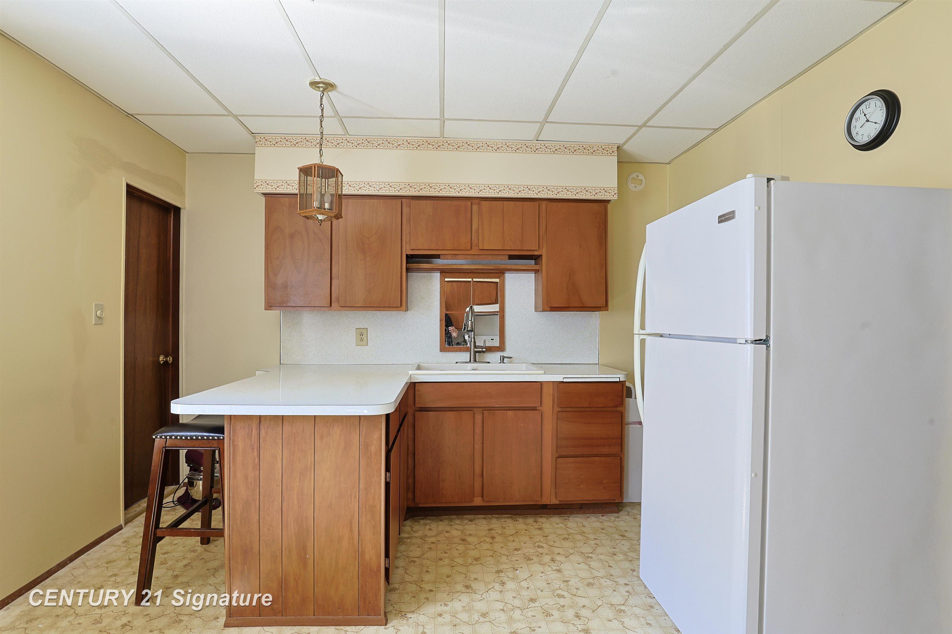706 S Lincoln Street Property Photo 5