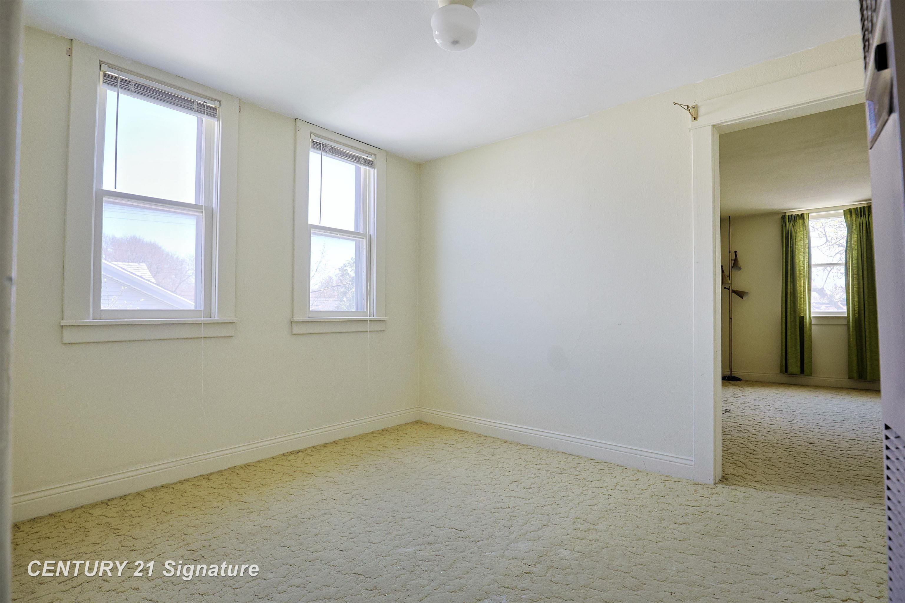 706 S Lincoln Street Property Photo 17