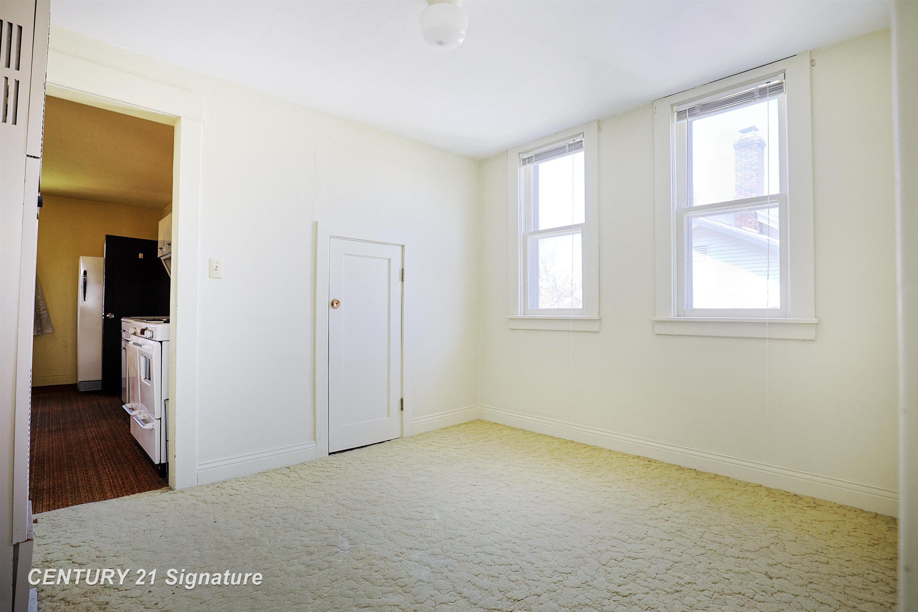 706 S Lincoln Street Property Photo 18
