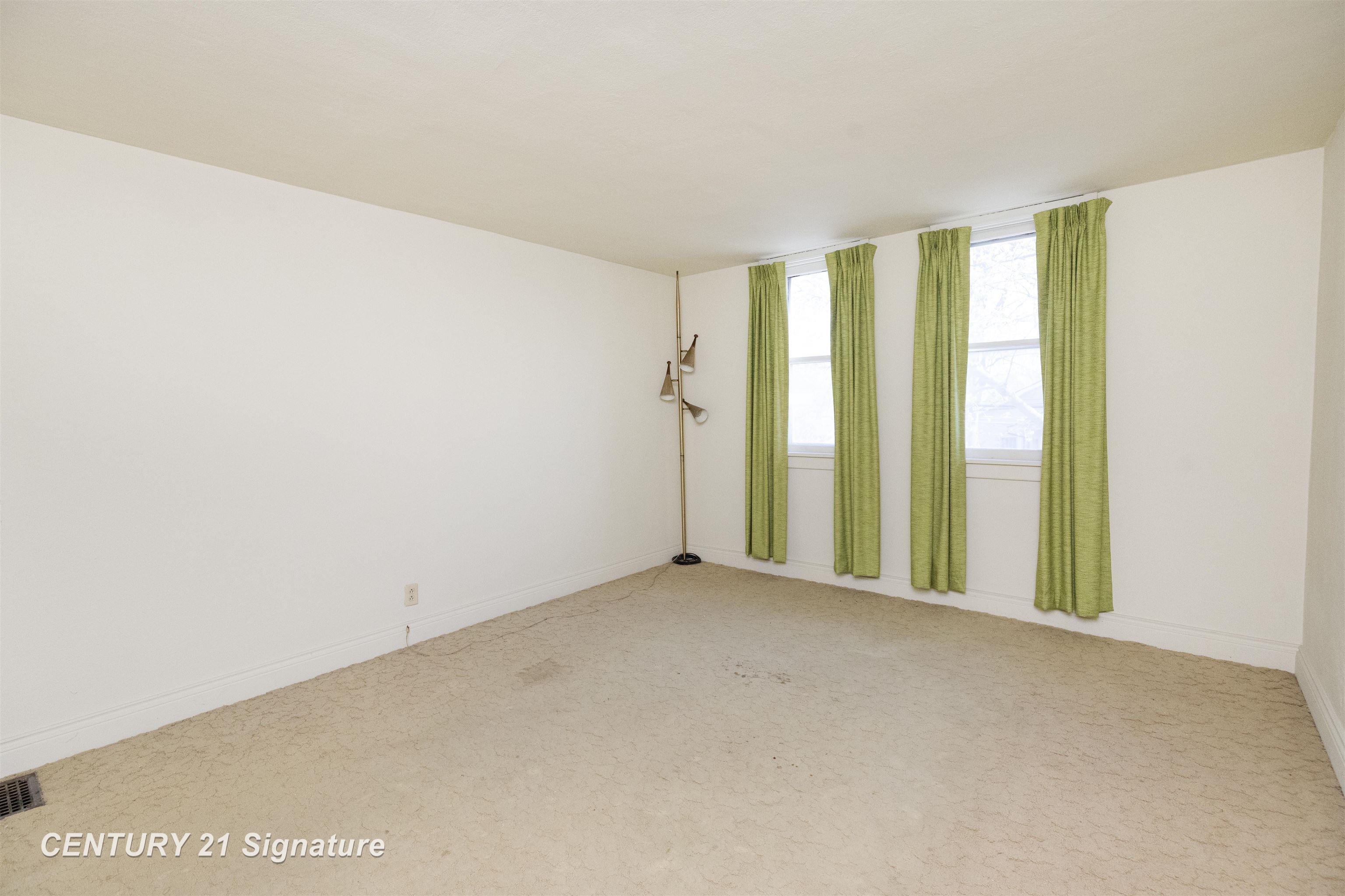 706 S Lincoln Street Property Photo 19