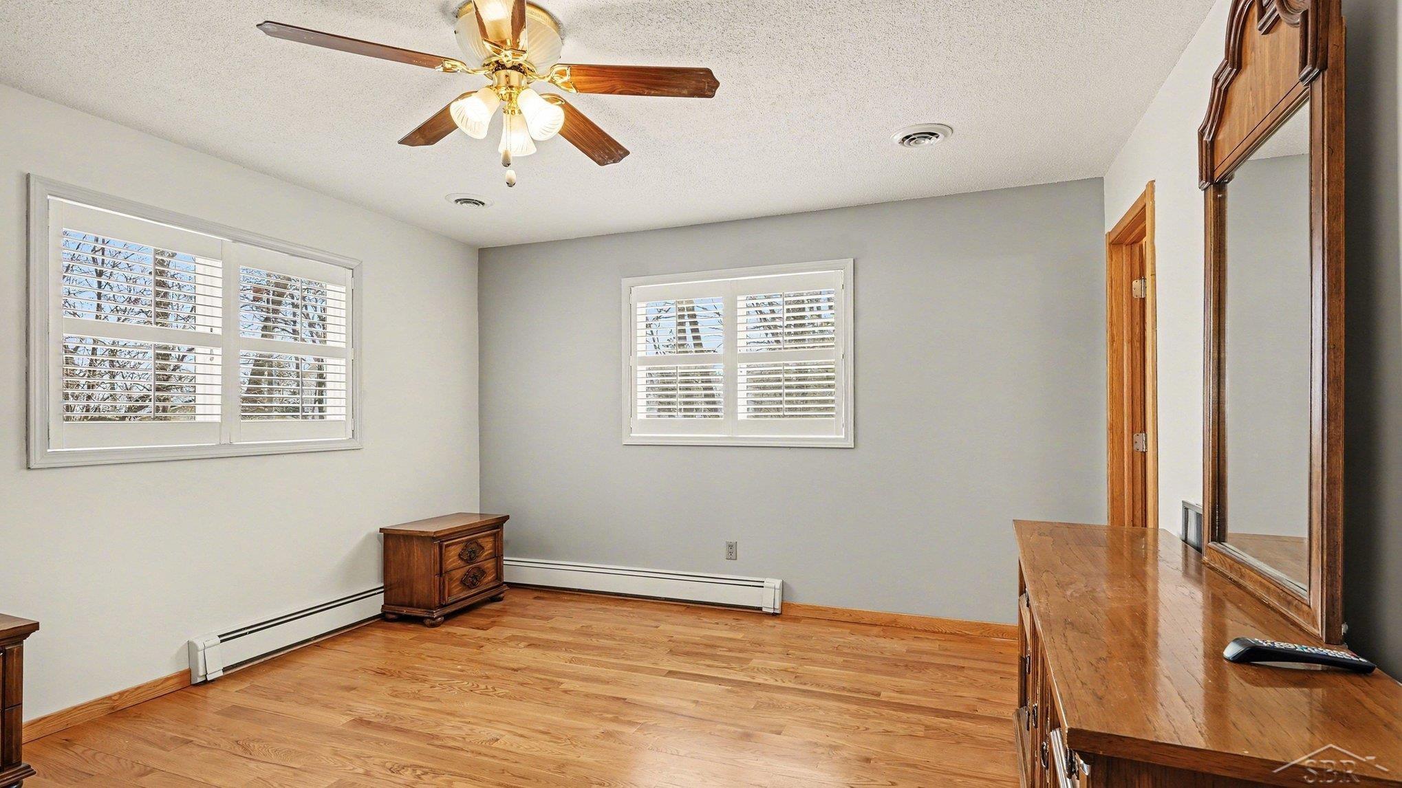 3323 Lakeside Drive Property Photo 13