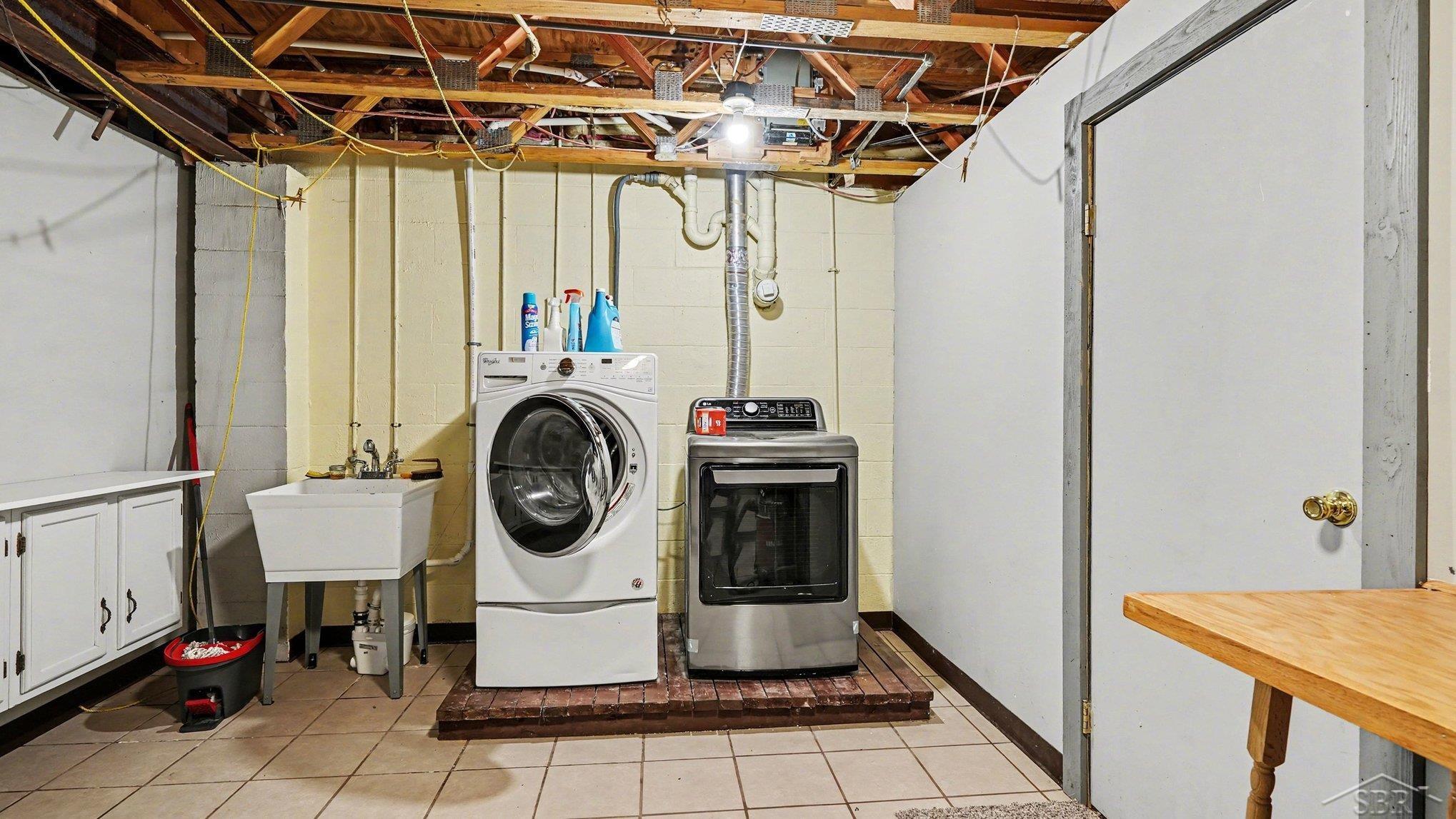 3323 Lakeside Drive Property Photo 22