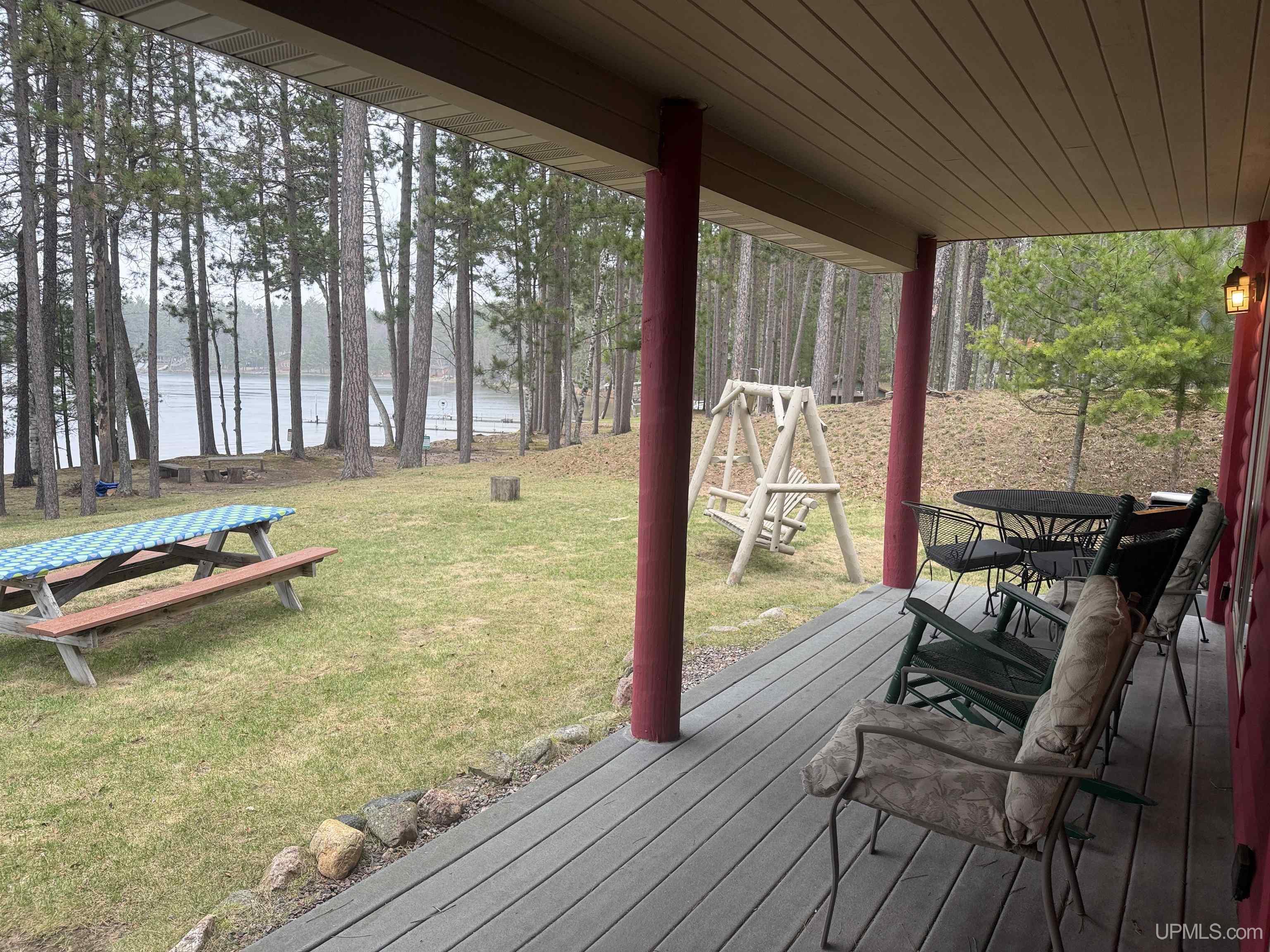 1066 Cedaroma Drive Property Photo 5