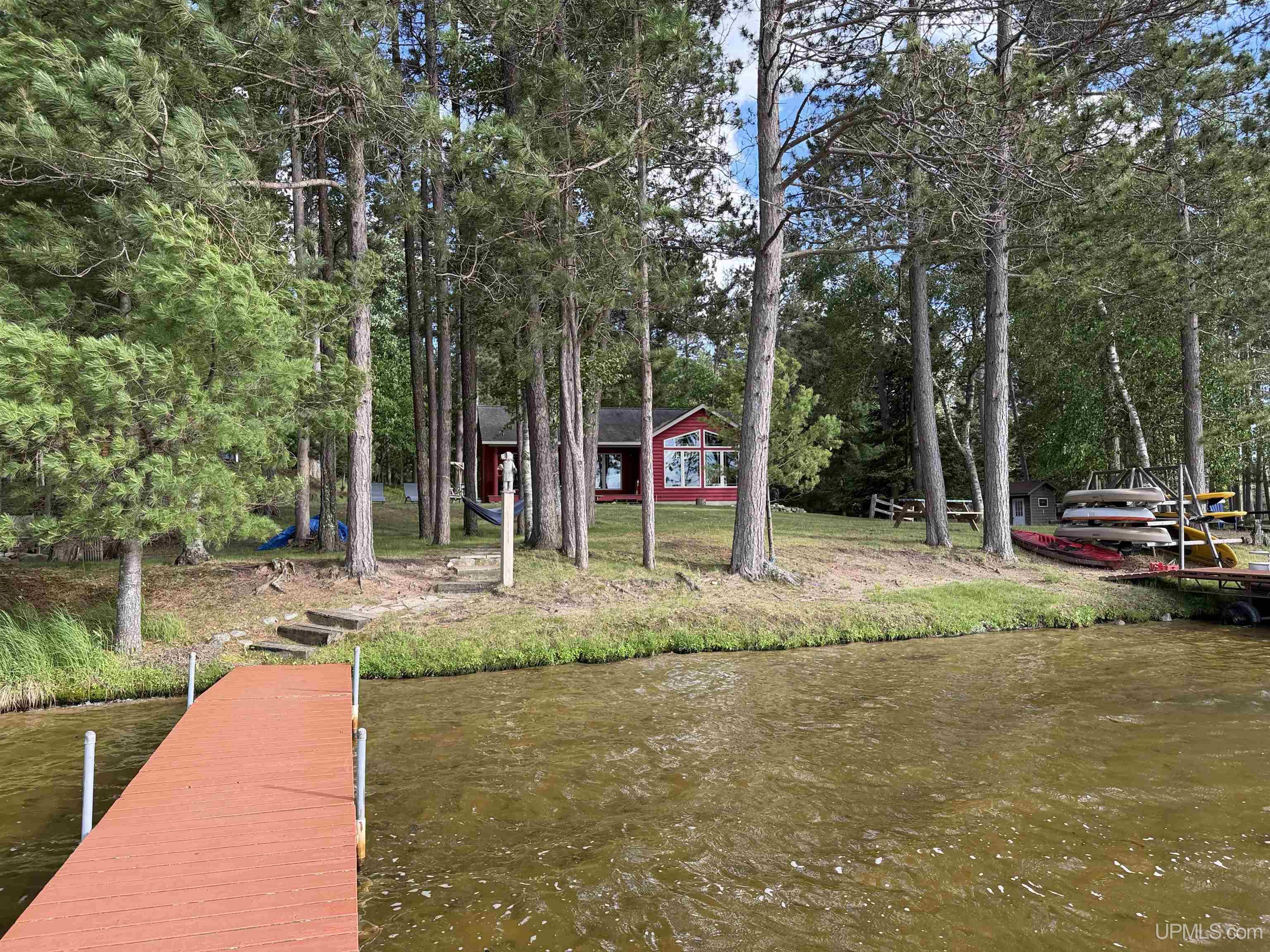 1066 Cedaroma Drive Property Photo 10