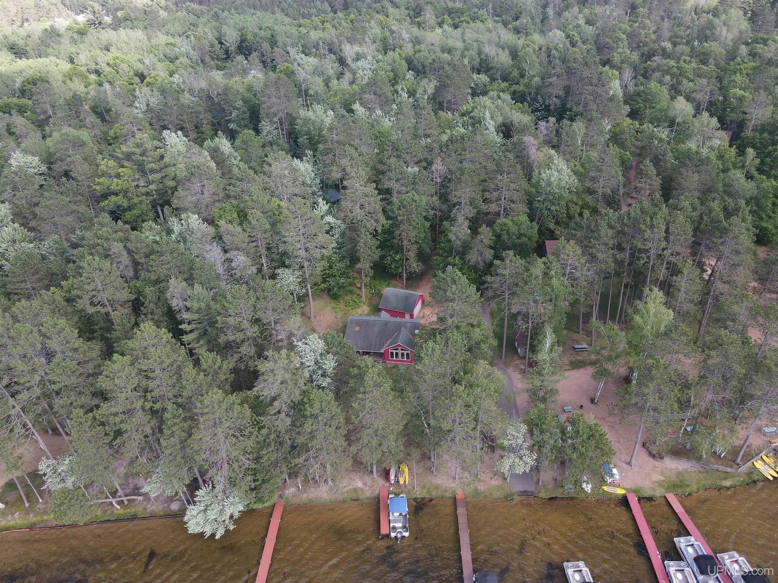 1066 Cedaroma Drive Property Photo 17