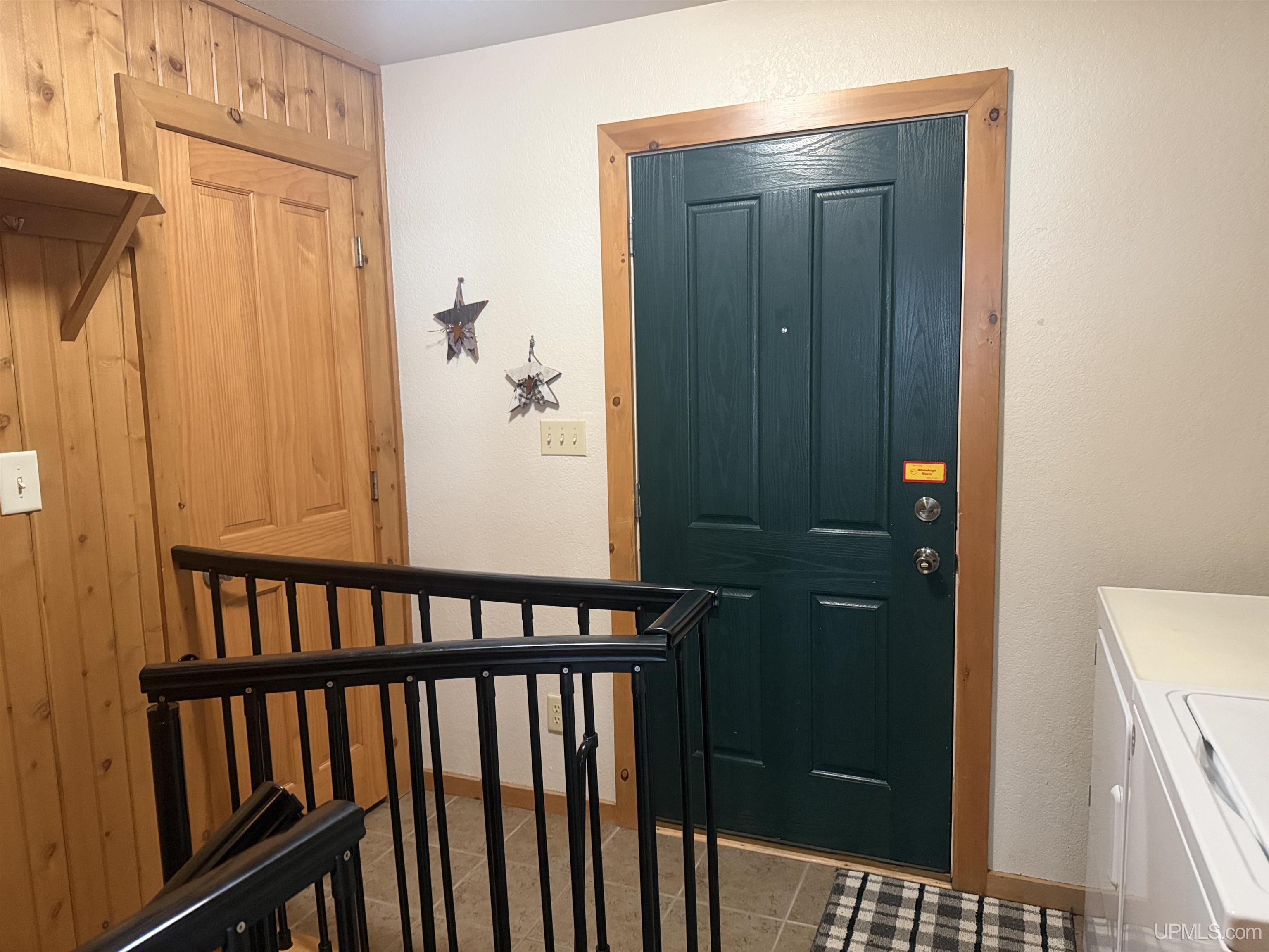 1066 Cedaroma Drive Property Photo 23