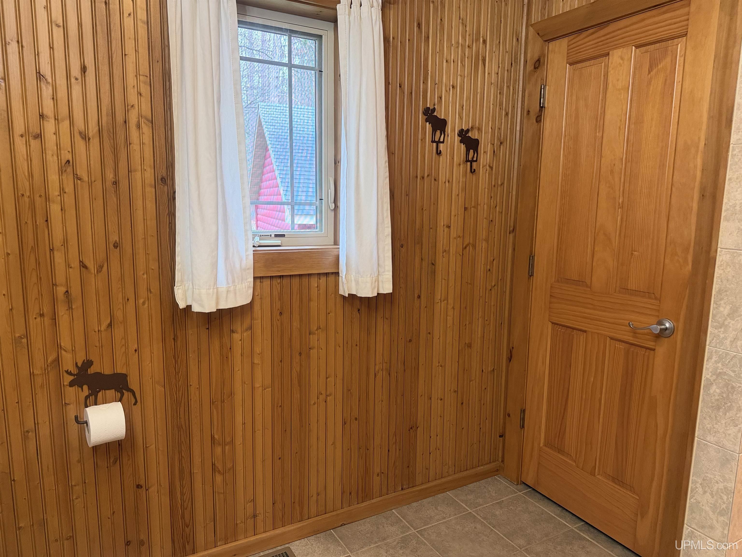 1066 Cedaroma Drive Property Photo 47