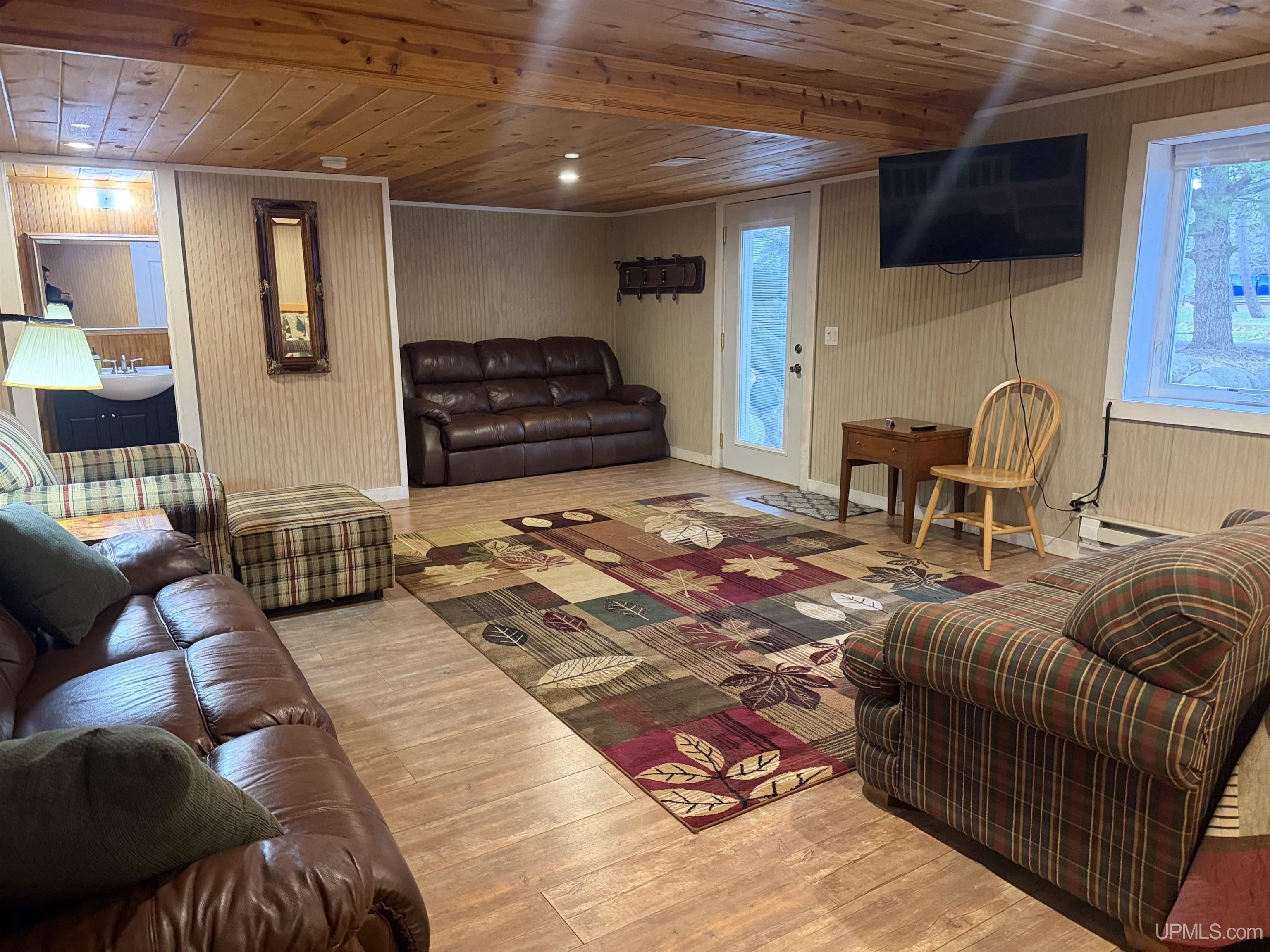 1066 Cedaroma Drive Property Photo 60
