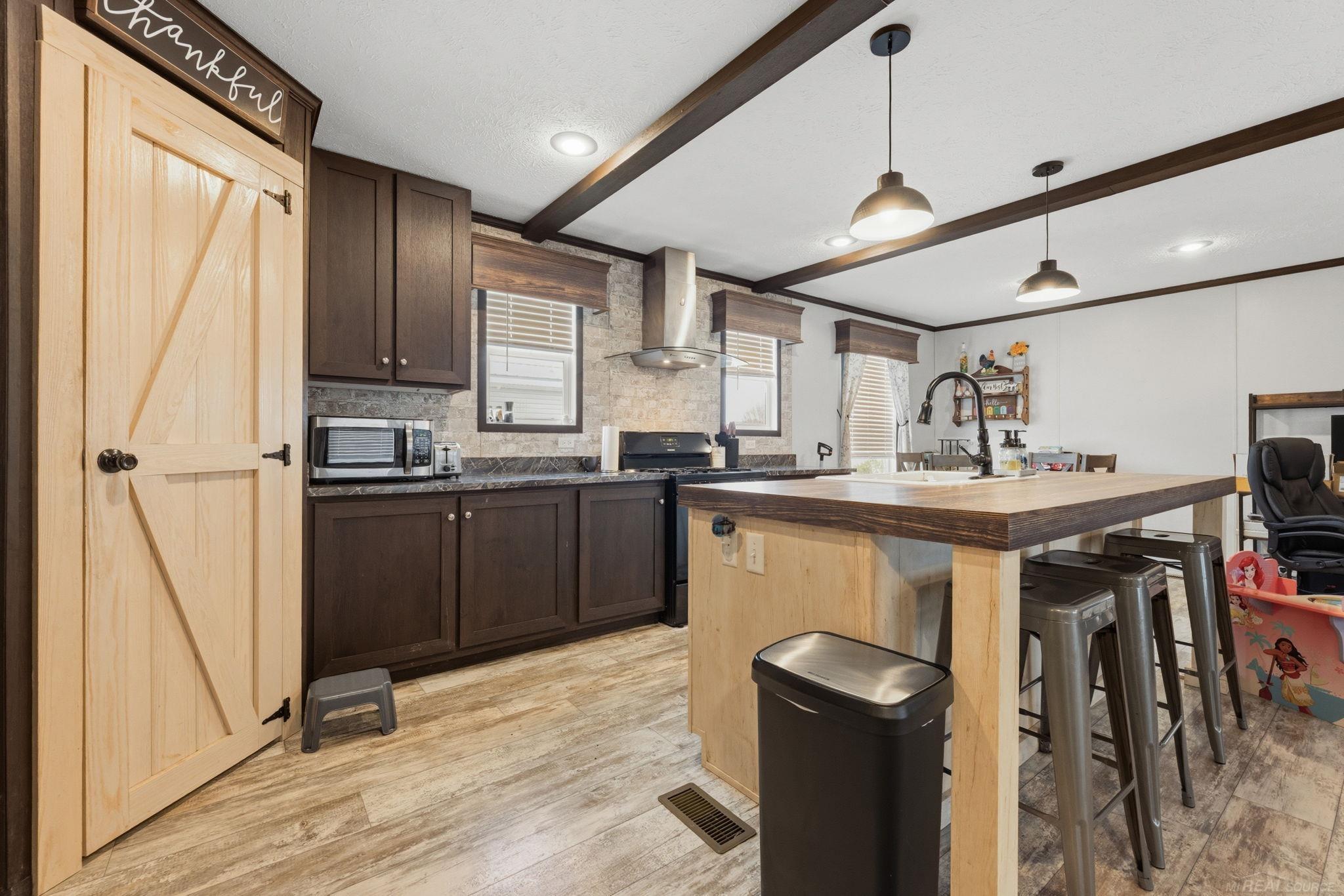 1401 Juniper Court Property Photo 11