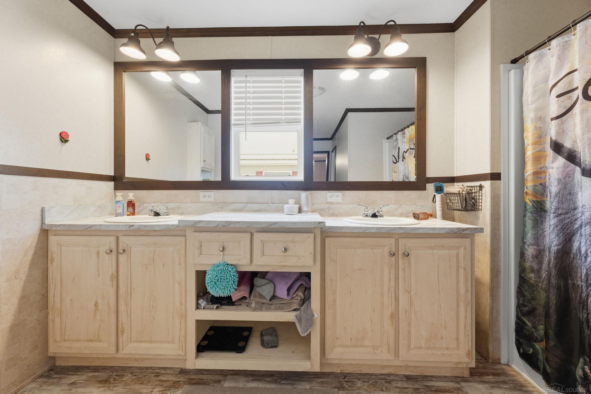 1401 Juniper Court Property Photo 14