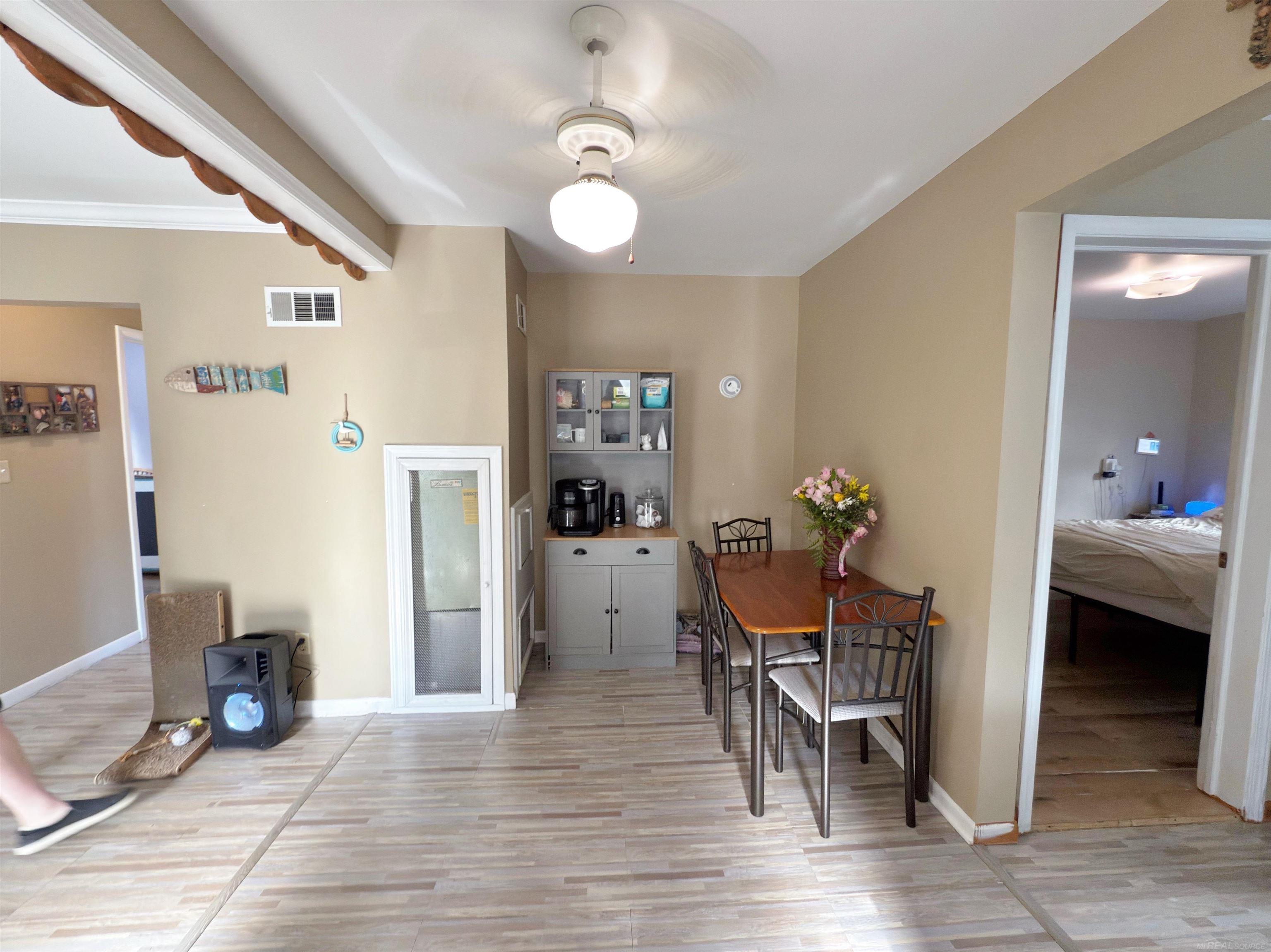 7525 Elmwood Road Property Photo 11