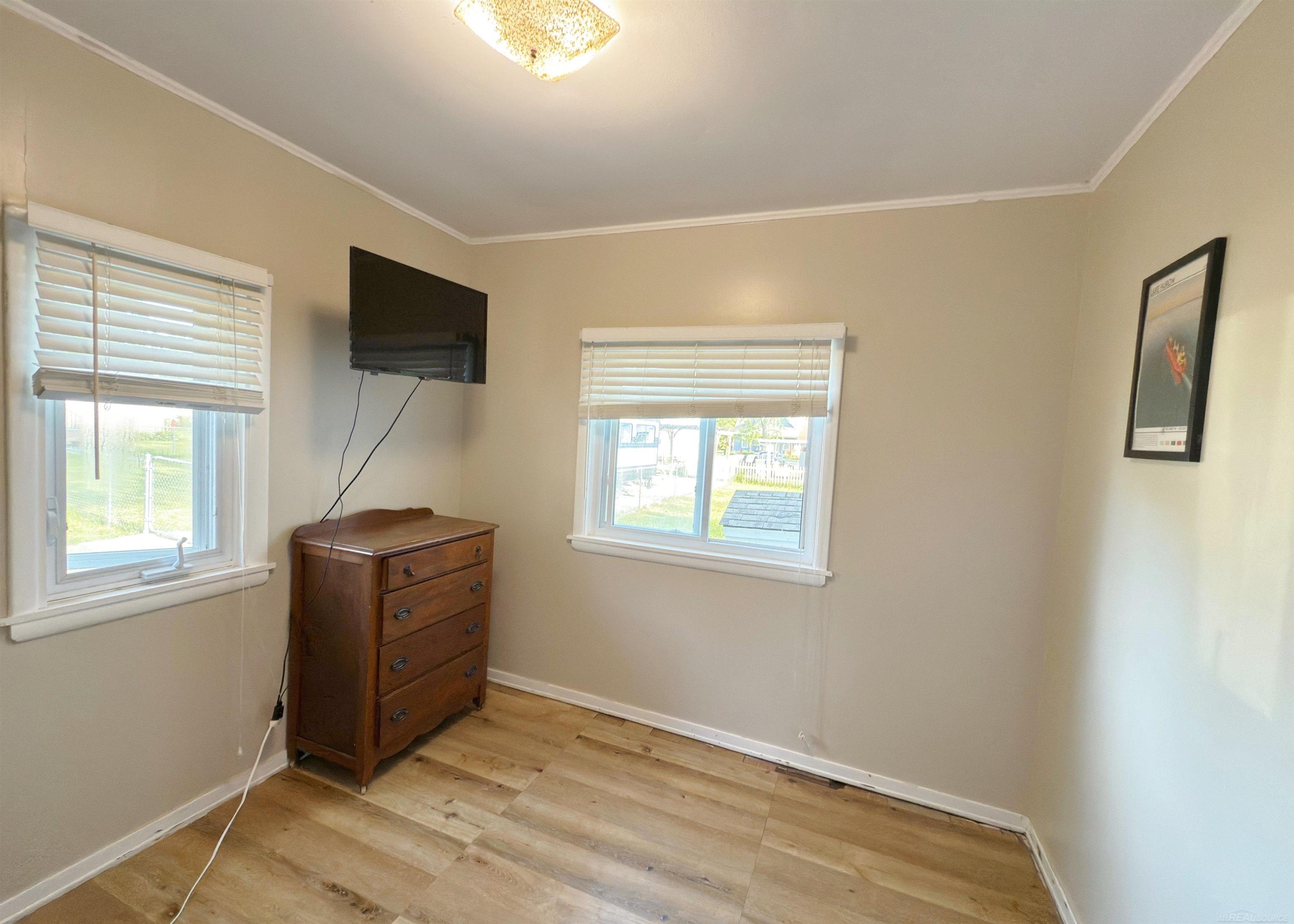 7525 Elmwood Road Property Photo 16