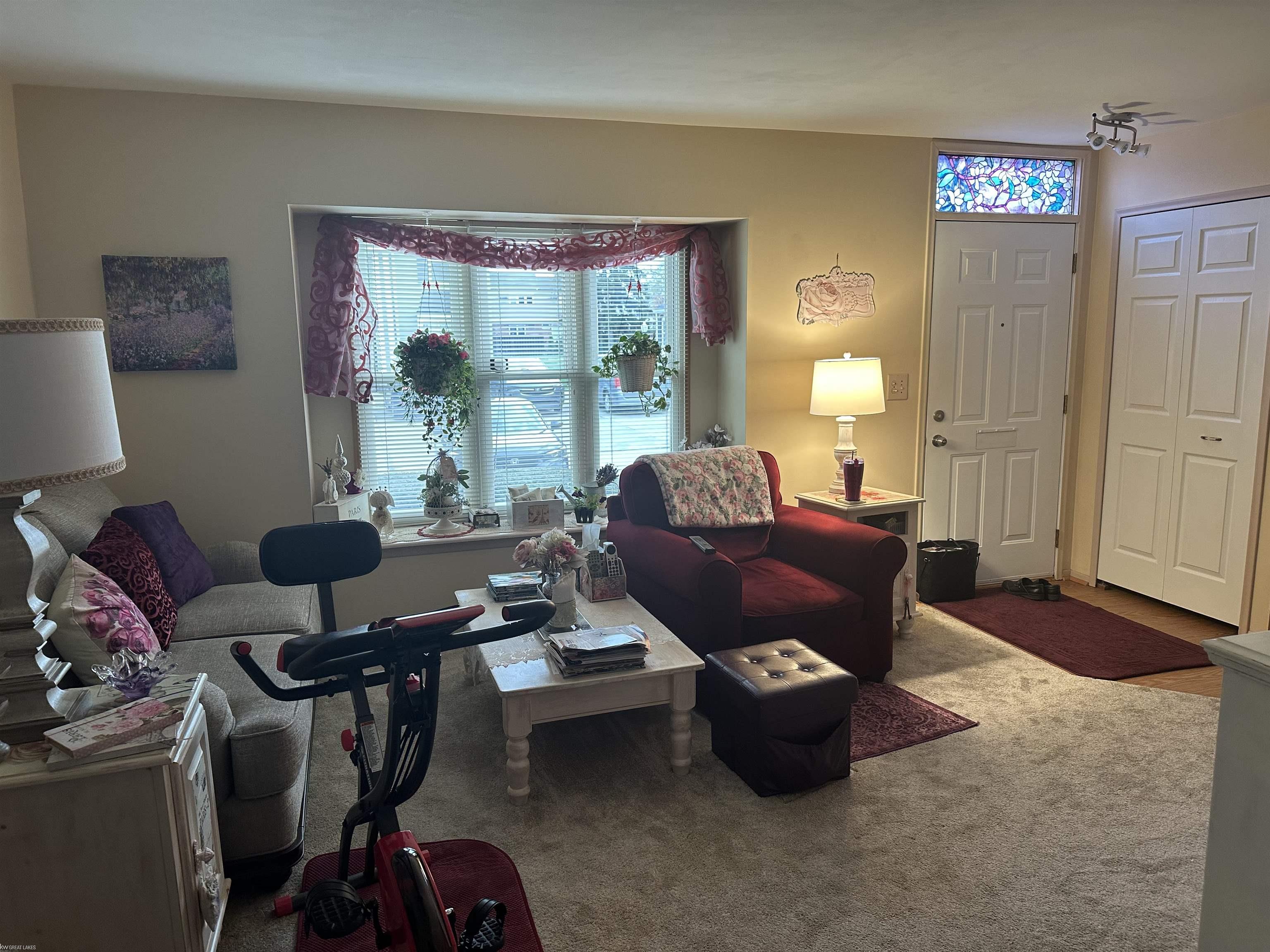 37398 Charter Oaks Boulevard Property Photo 5