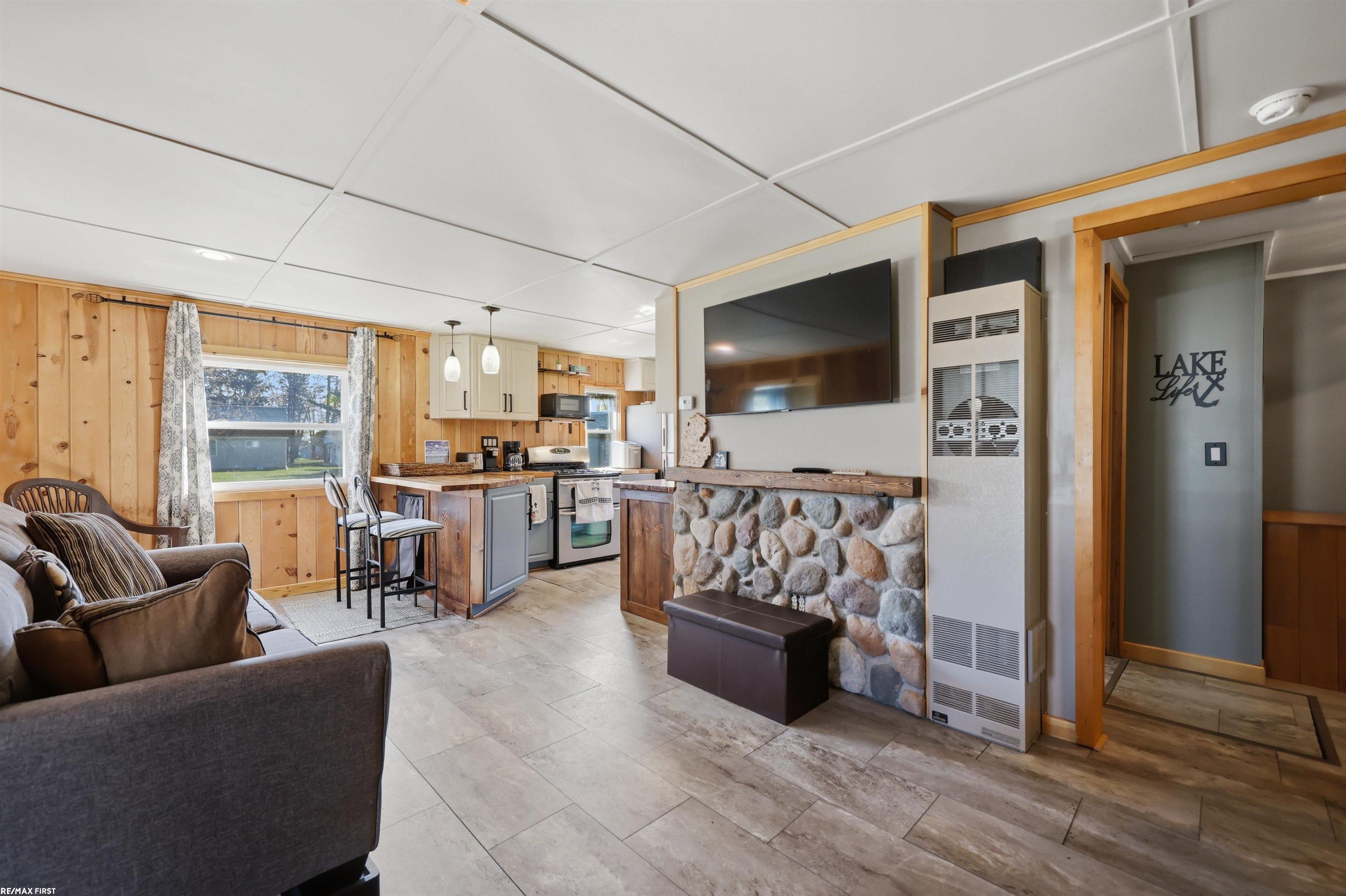 7426 Birchwood Road Property Photo 11