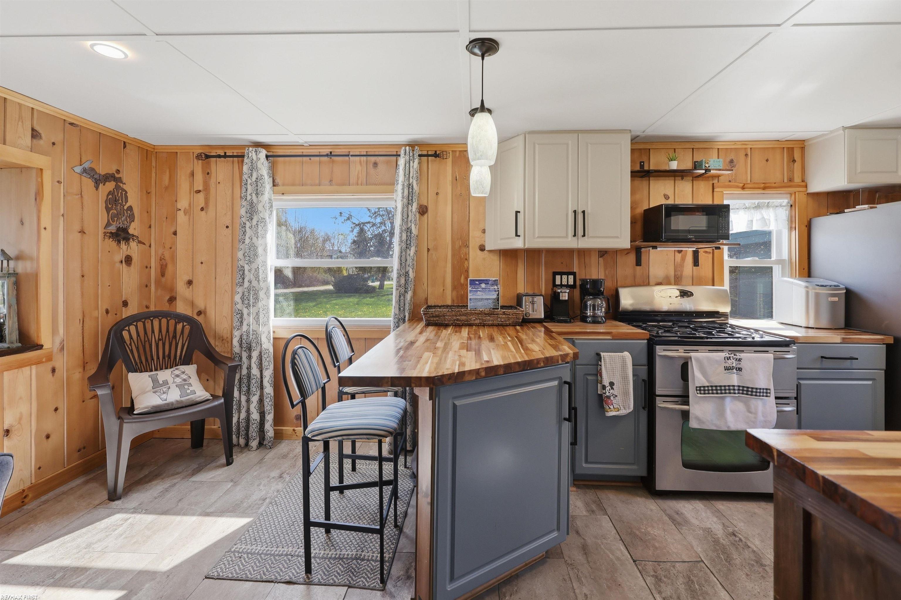 7426 Birchwood Road Property Photo 14