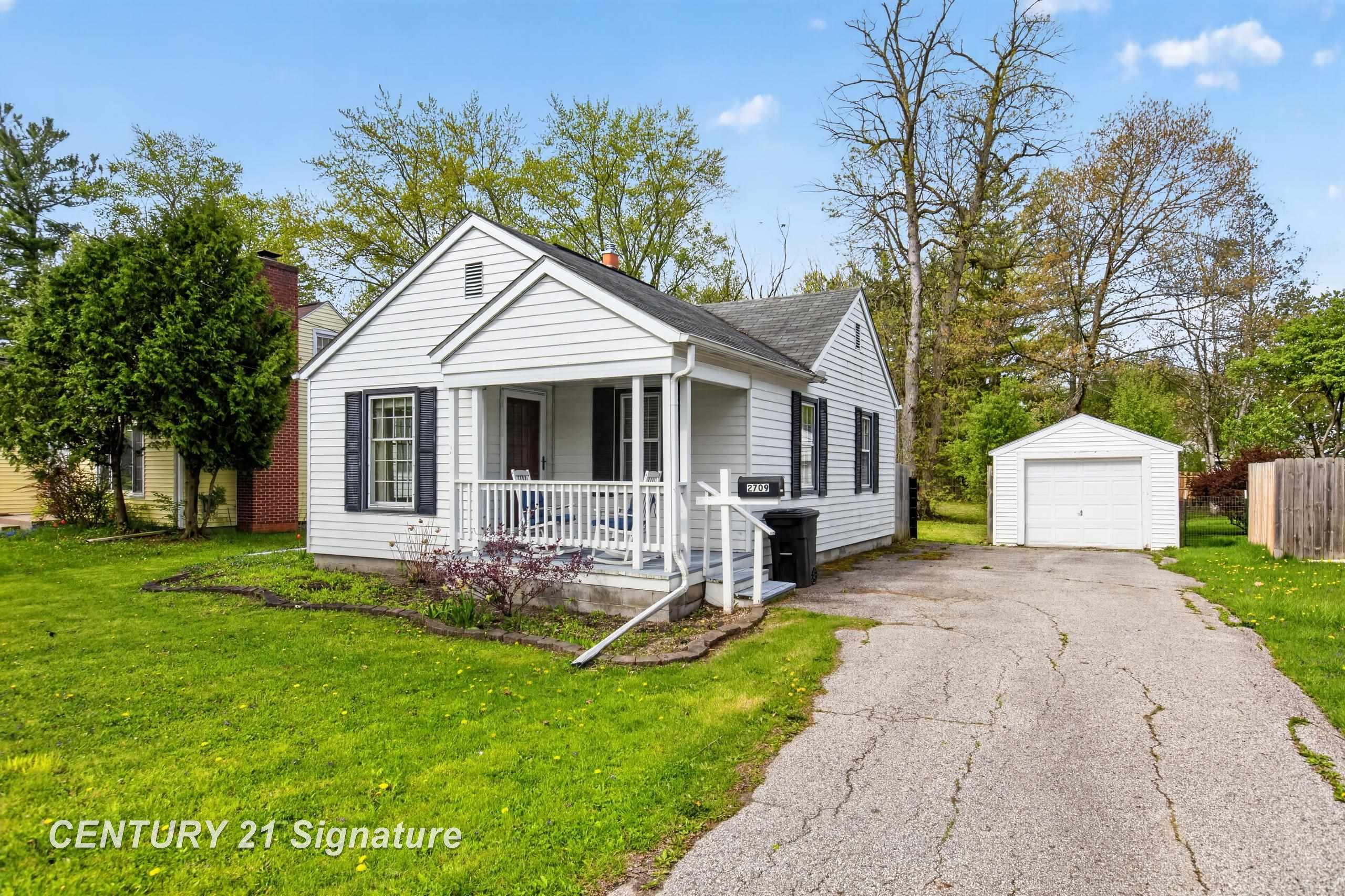 2709 Jefferson Avenue Property Photo 1