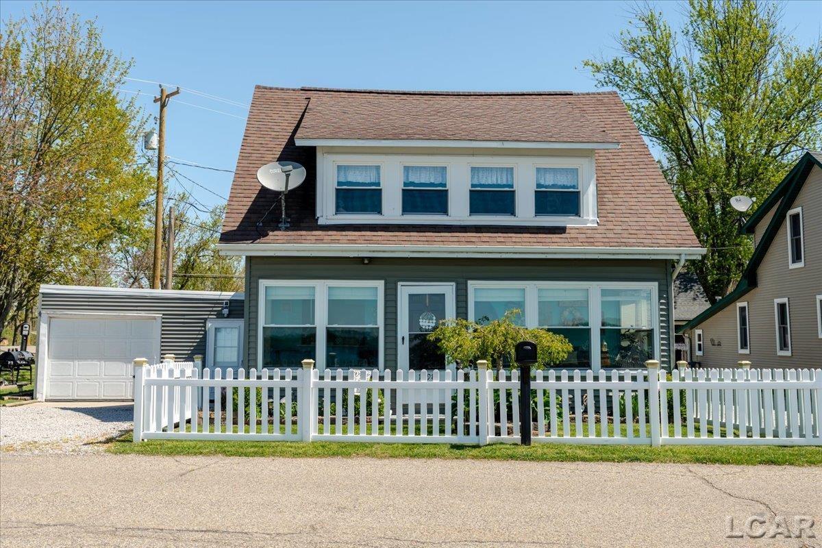 1398 Lakeshore Drive Property Photo 1