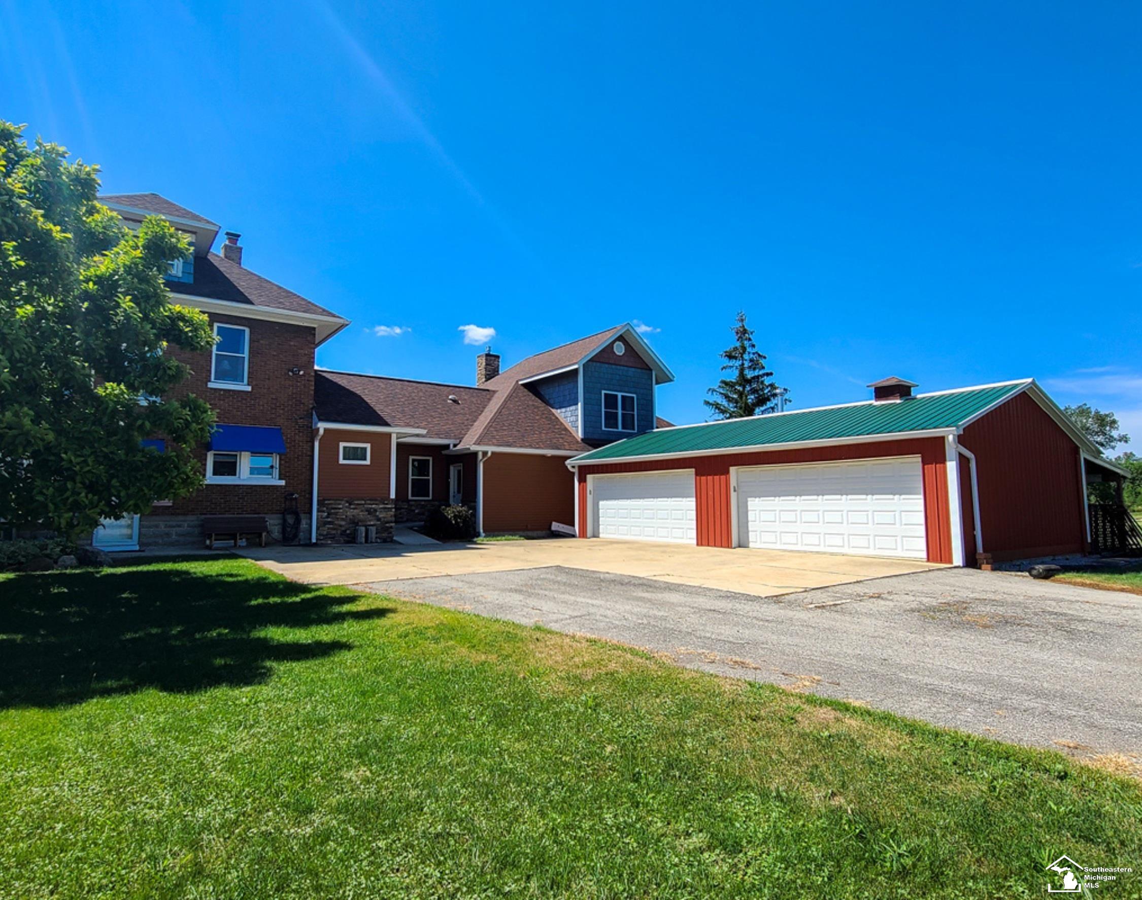 1827 Newport Road Property Photo 3