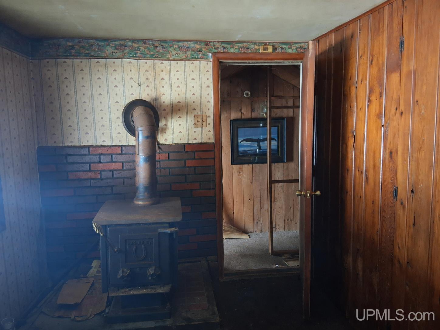 12083 Driftwood Drive Property Photo 10