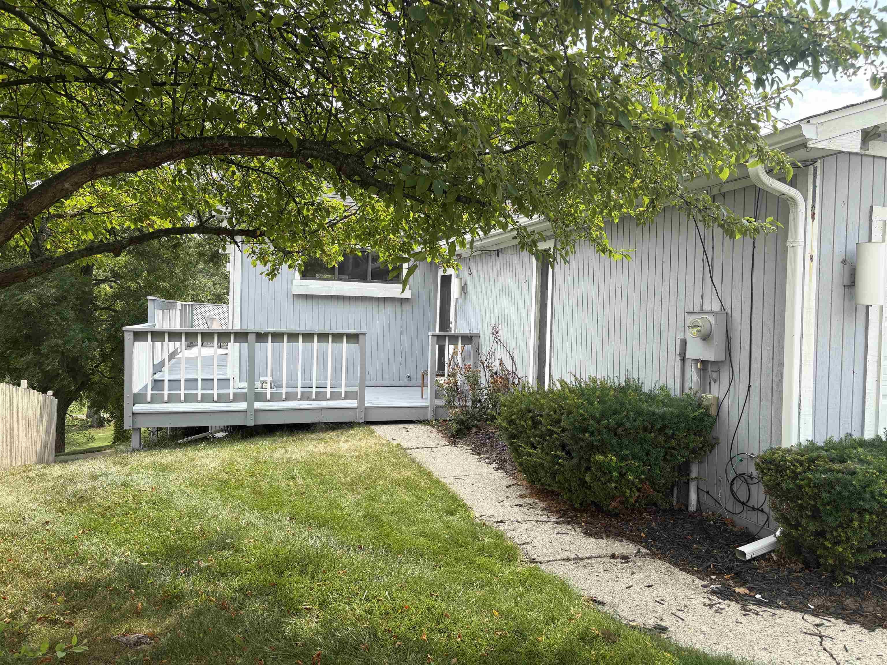 1390 Flushing Road Property Photo 2