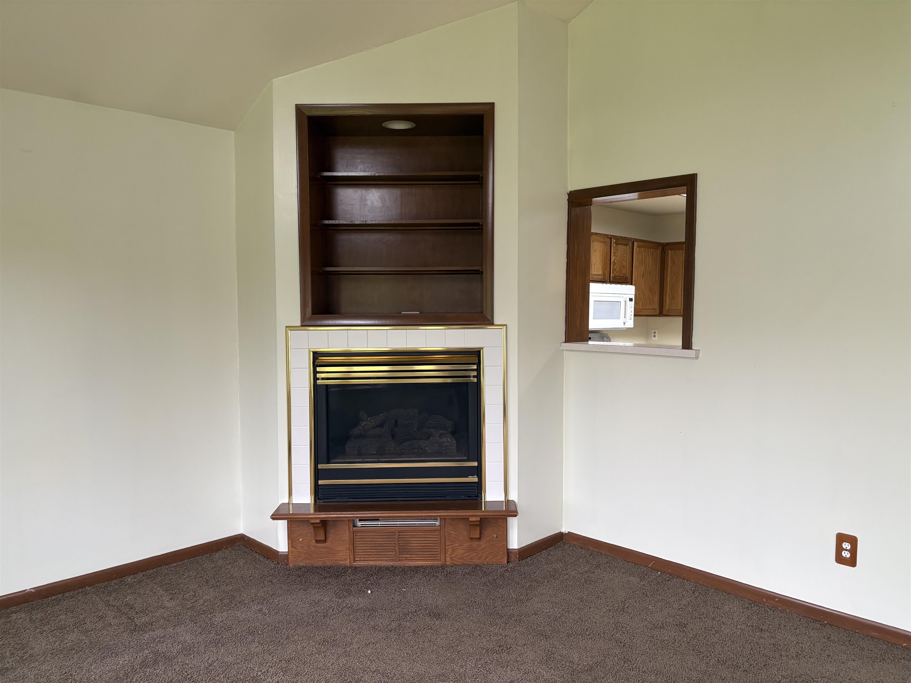 1390 Flushing Road Property Photo 12