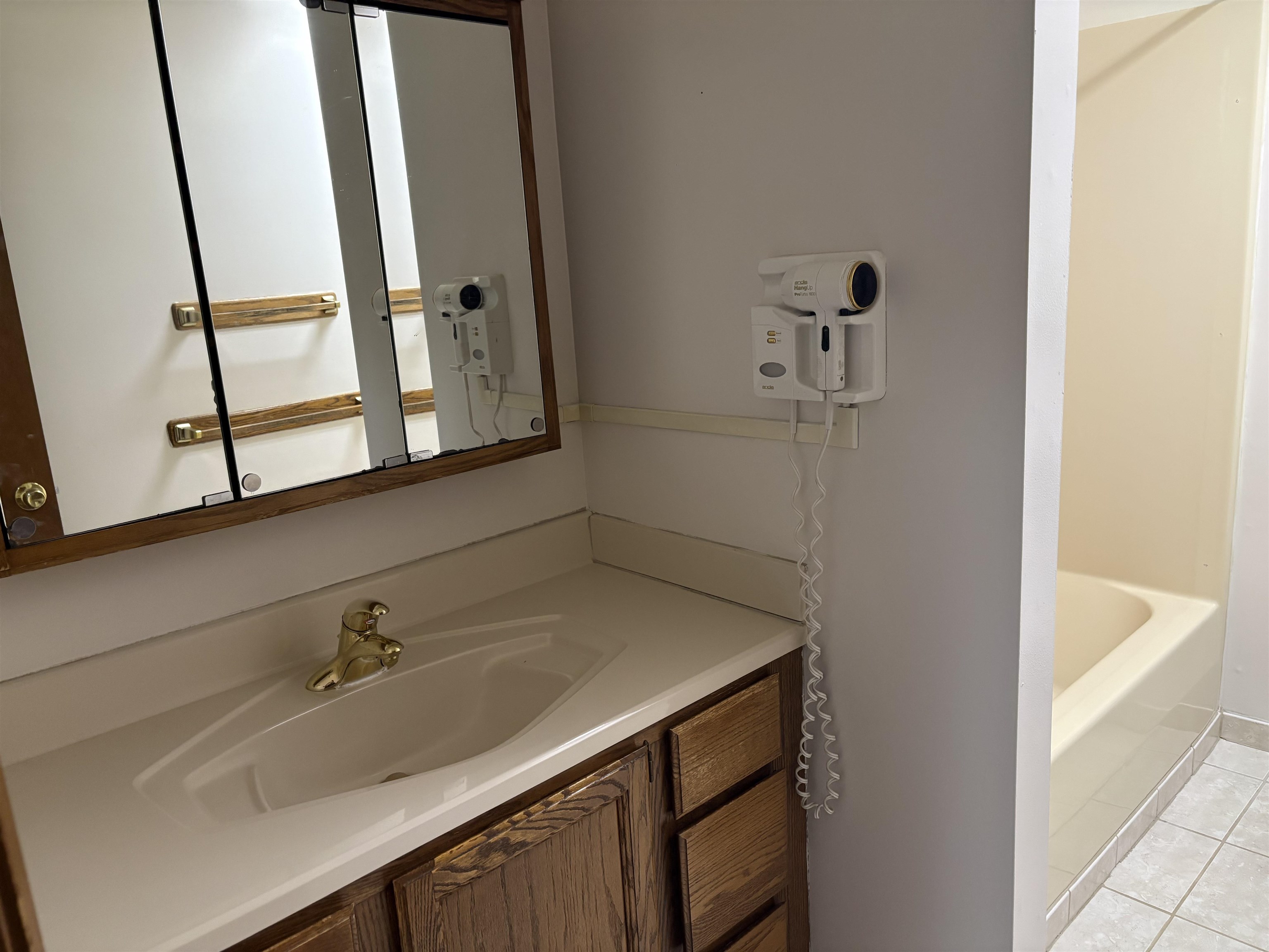 1390 Flushing Road Property Photo 24