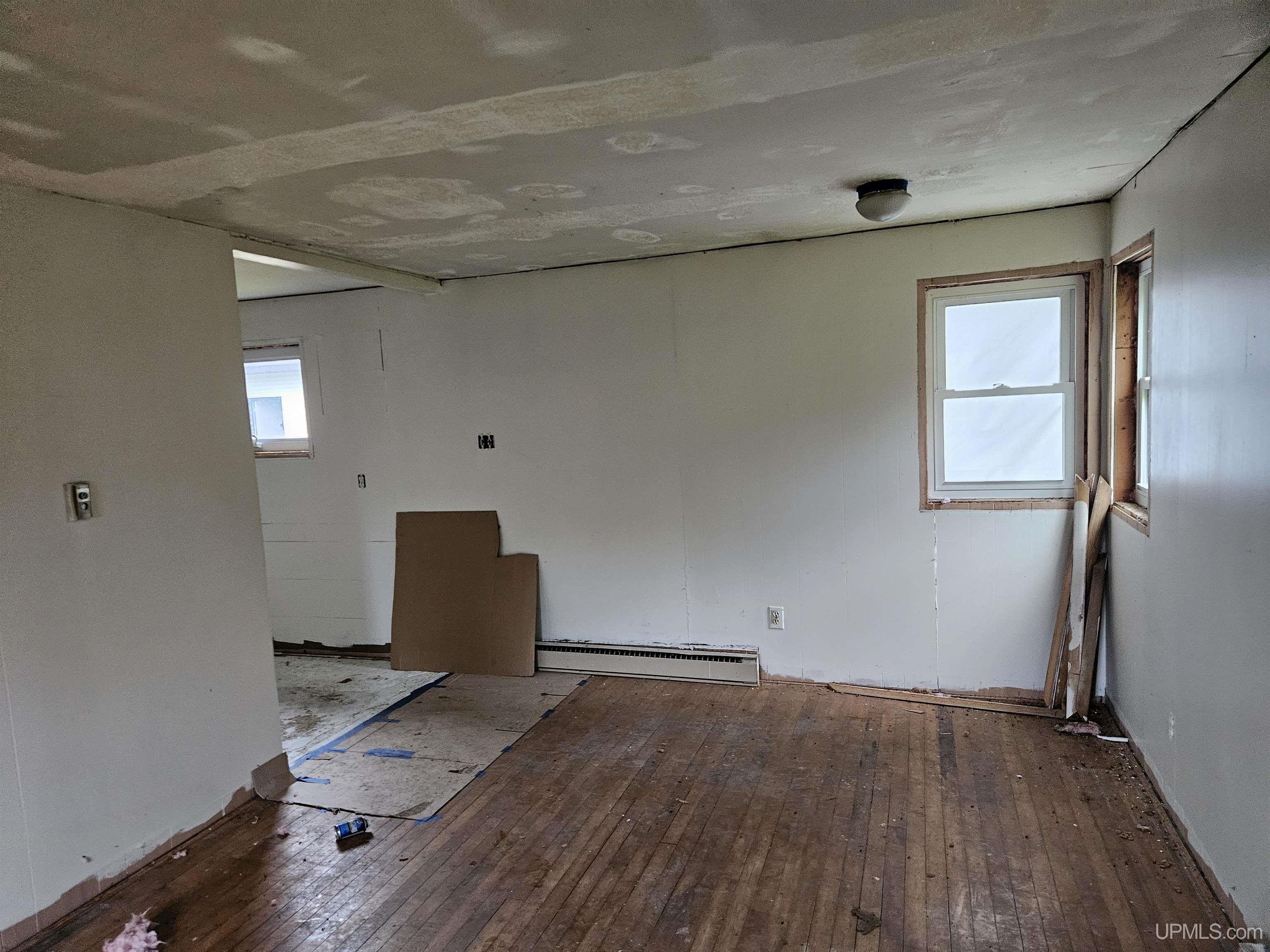 16672 Lakeshore Drive Property Photo 11