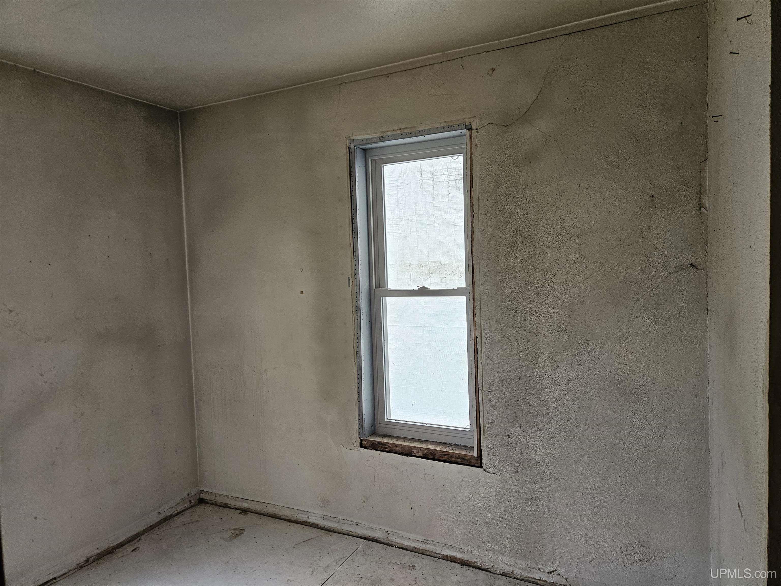 16672 Lakeshore Drive Property Photo 16