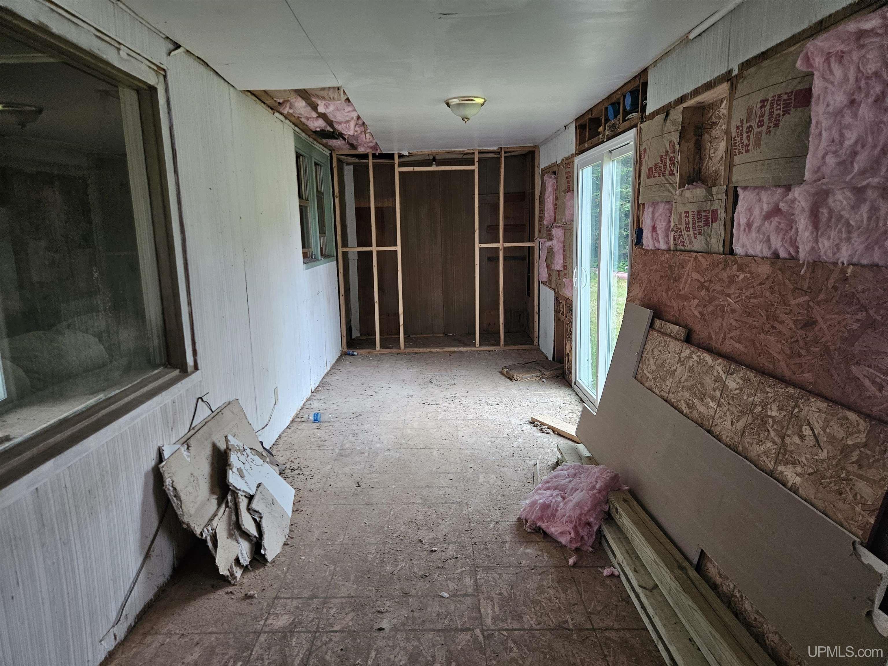 16672 Lakeshore Drive Property Photo 17