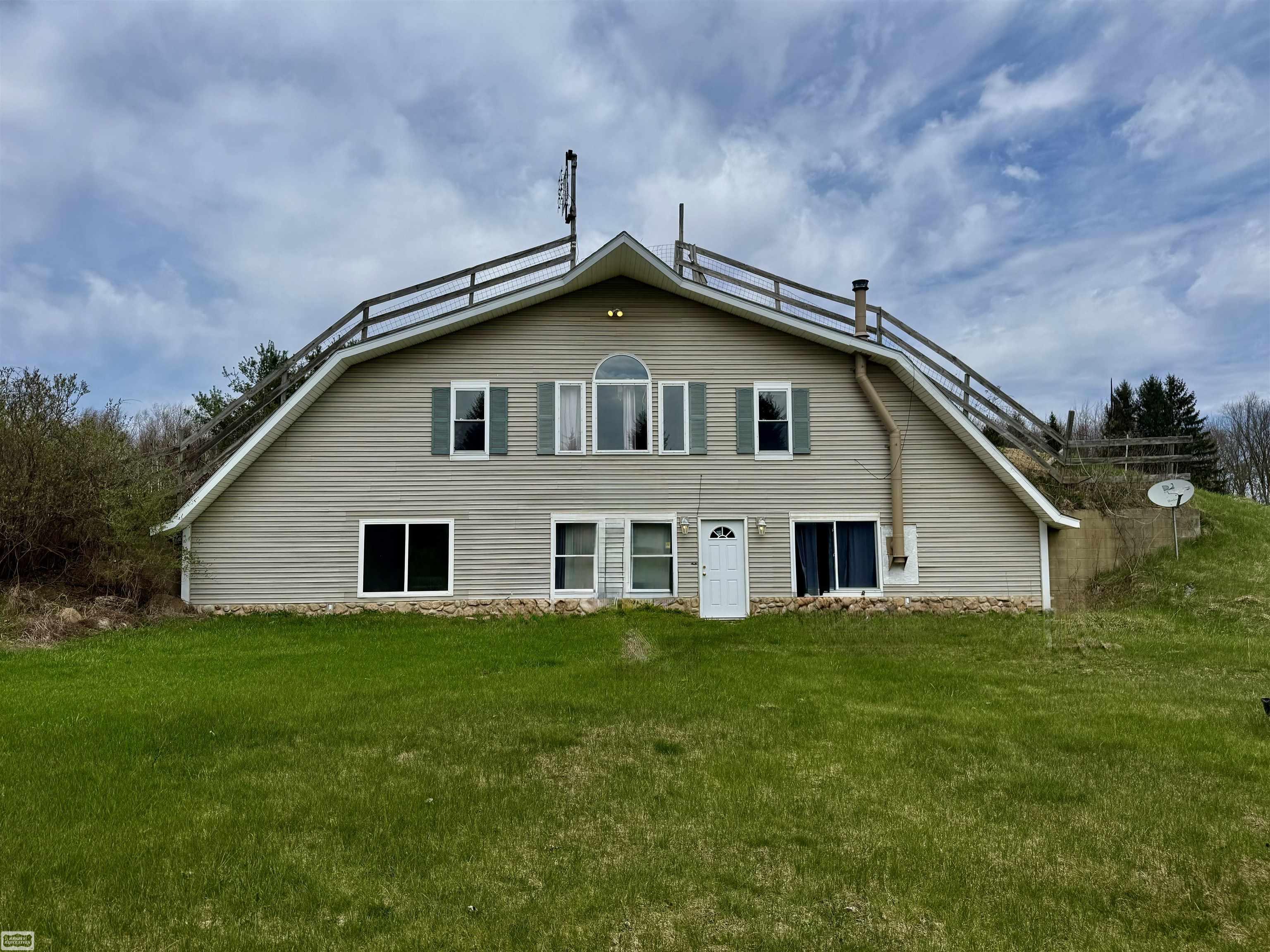 7285 Mayville Rd Road Property Photo 1
