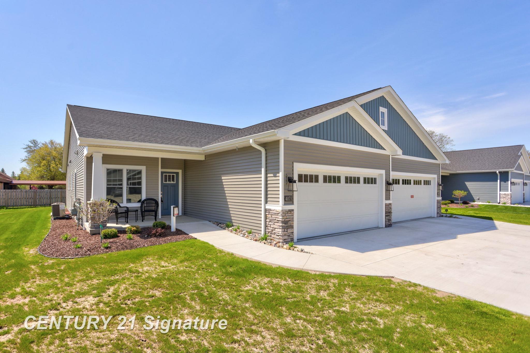 4092 Woodburn Court Property Photo 1