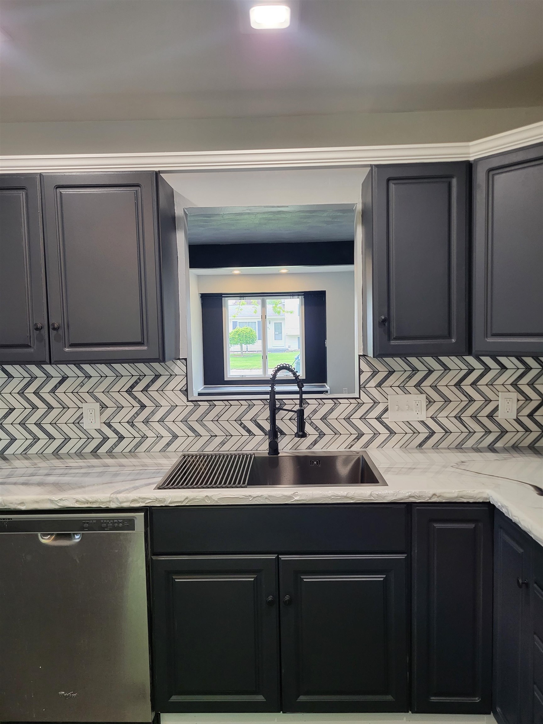 537 Clarion Street Property Photo 8