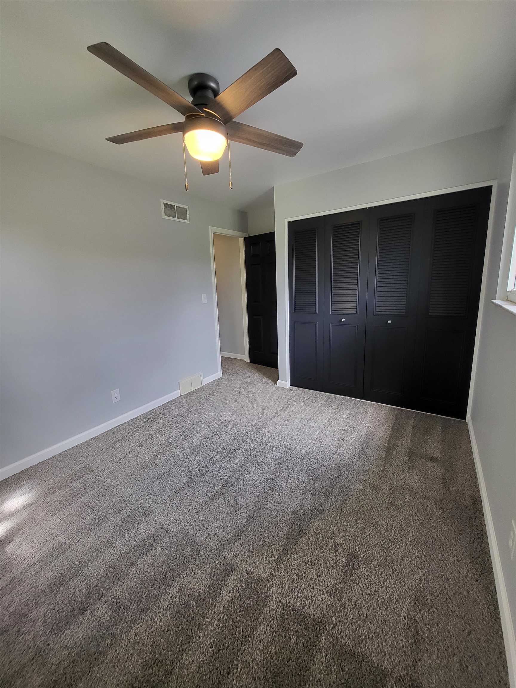 537 Clarion Street Property Photo 16
