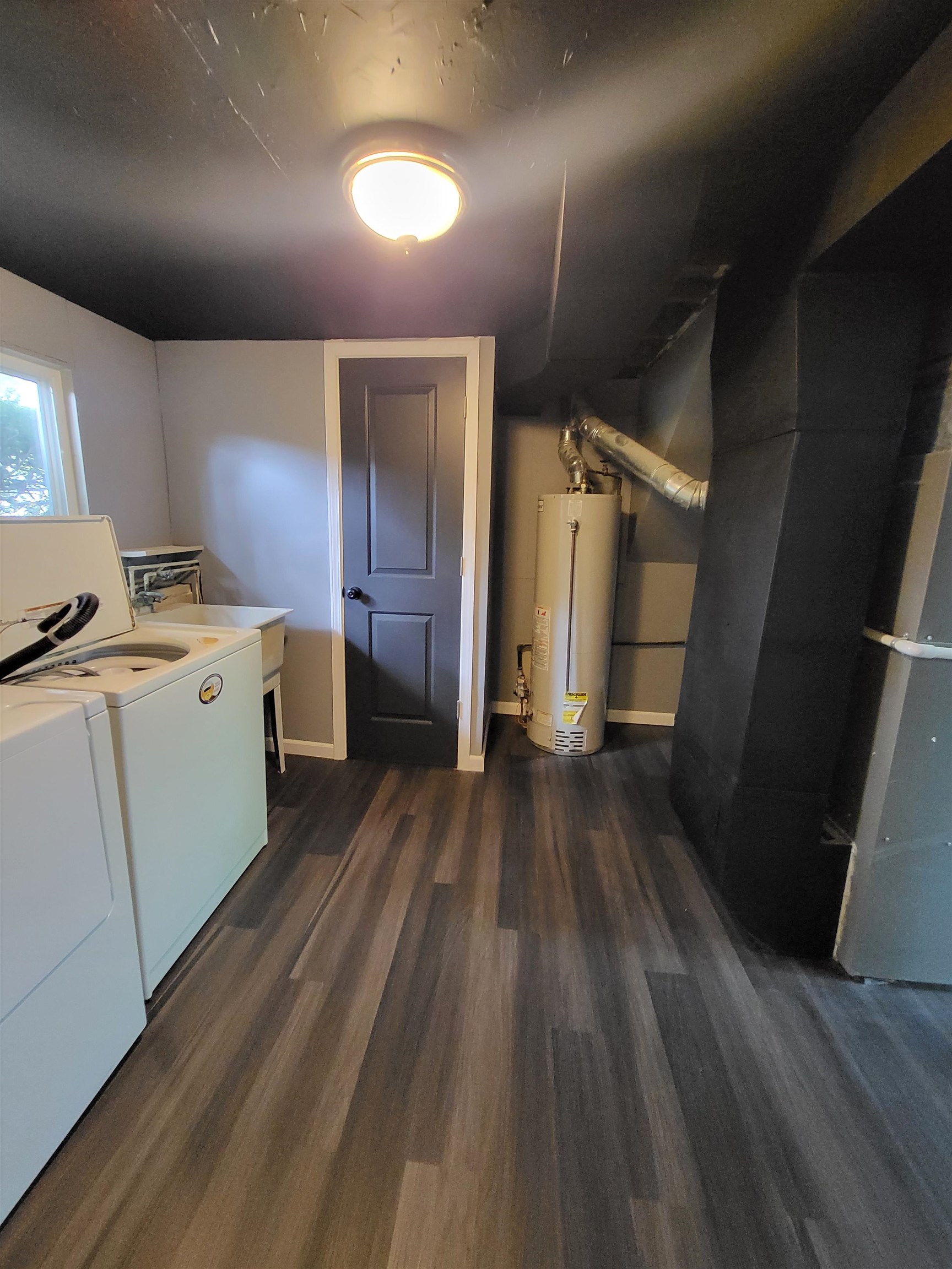 537 Clarion Street Property Photo 25