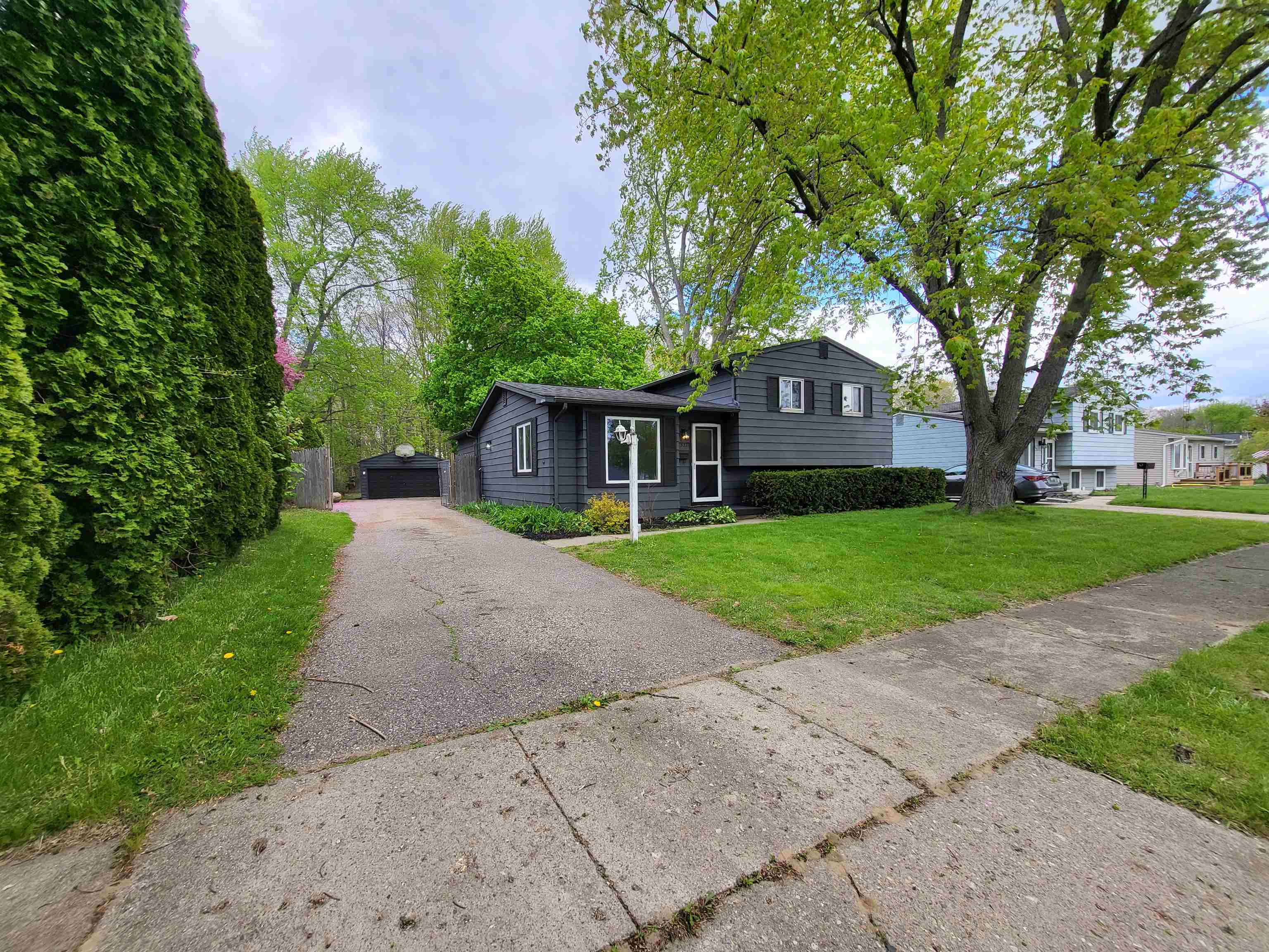 537 Clarion Street Property Photo 35