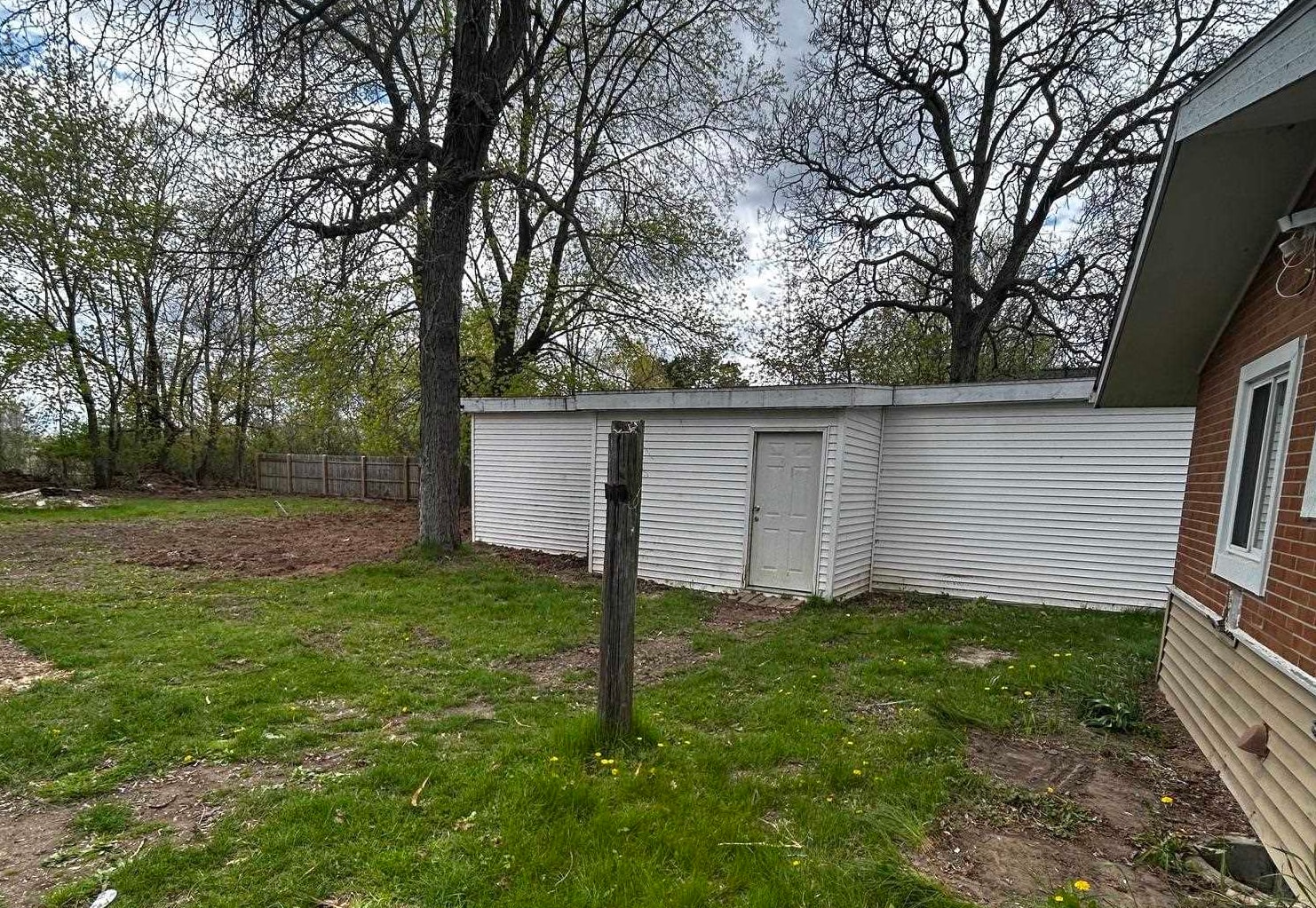 408 Glidden Road Property Photo 29