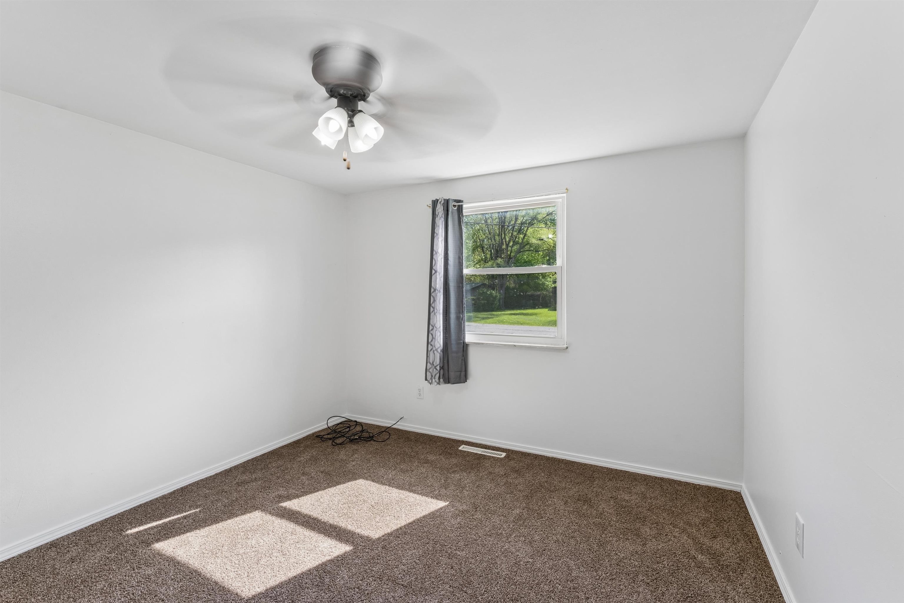 6058 Meadowwood Lane Property Photo 20