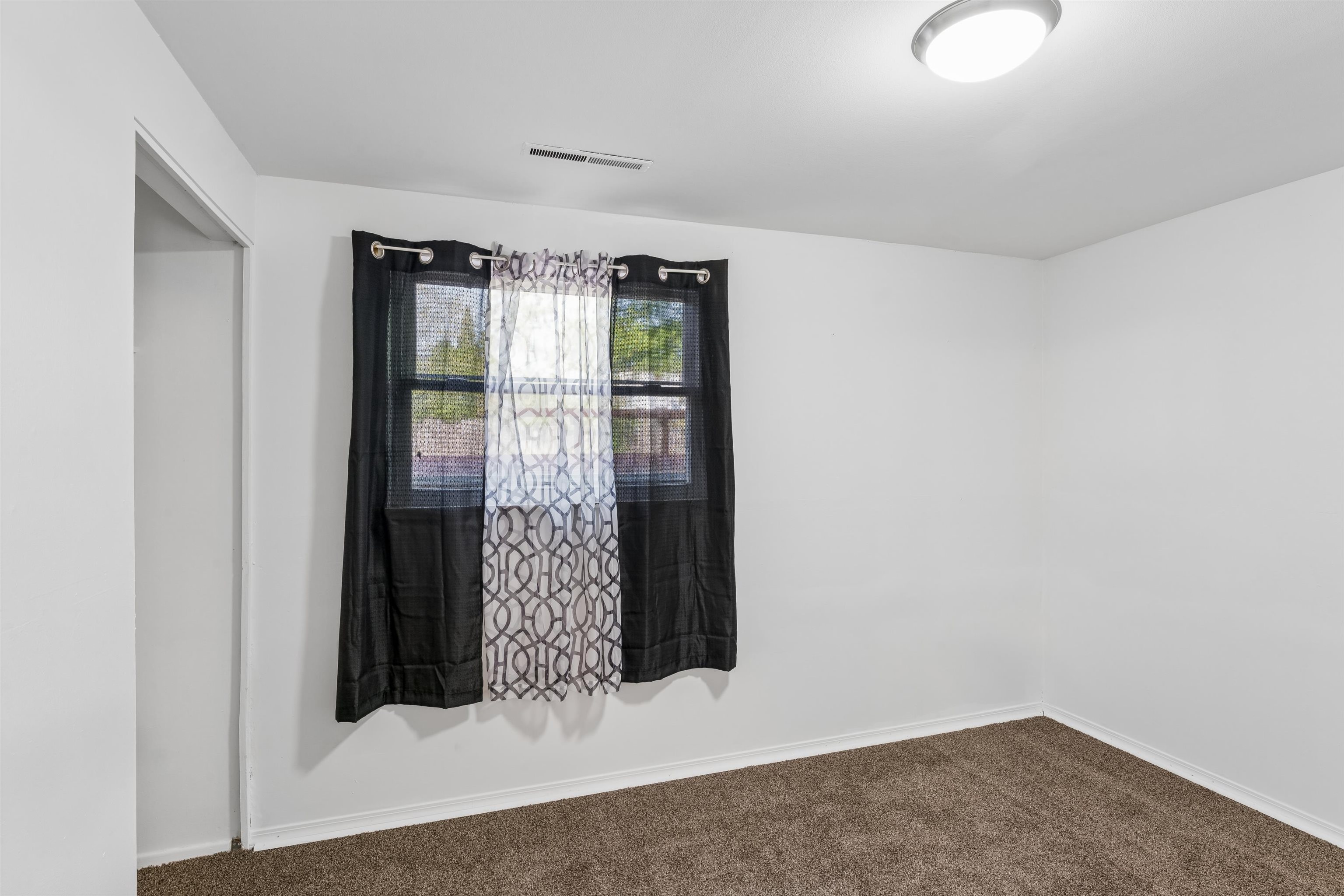 6058 Meadowwood Lane Property Photo 27
