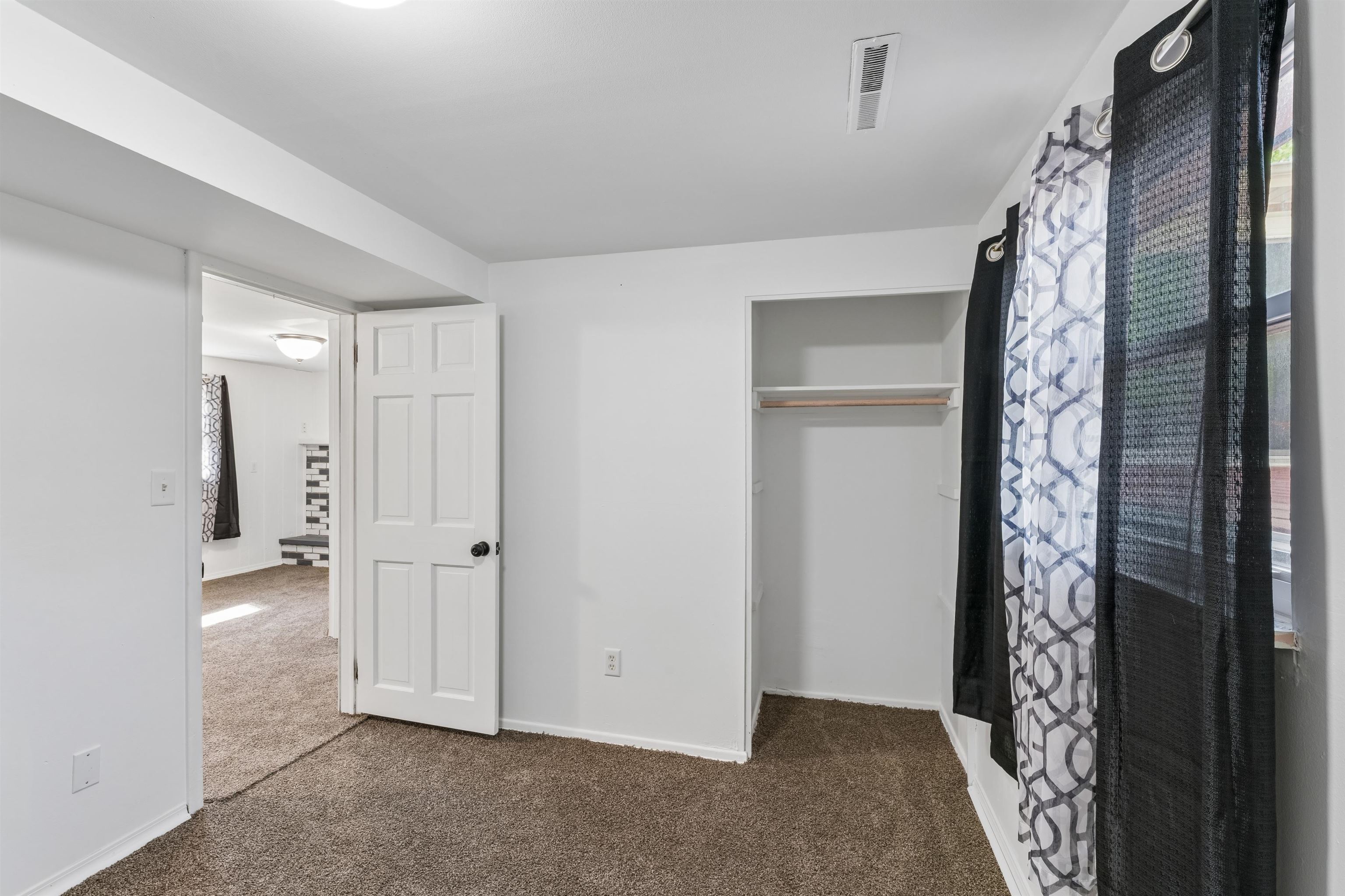 6058 Meadowwood Lane Property Photo 28