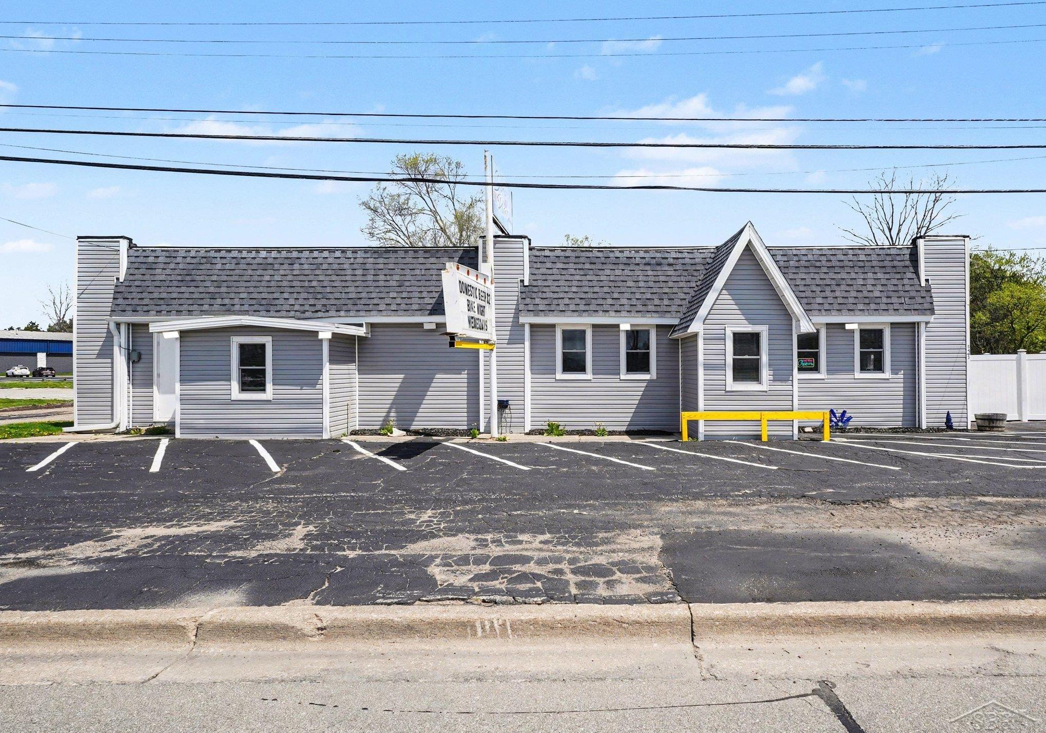 5463 Dixie Highway Property Photo 1