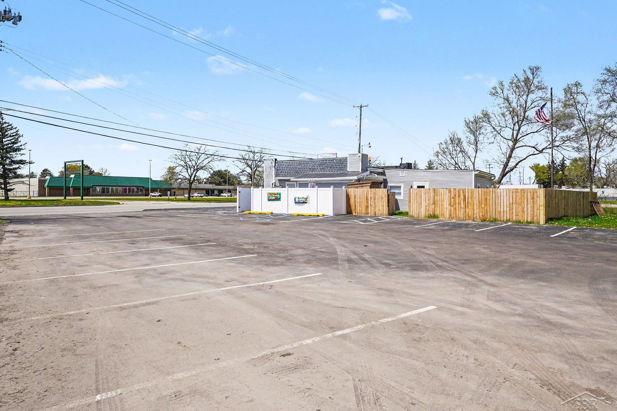5463 Dixie Highway Property Photo 29