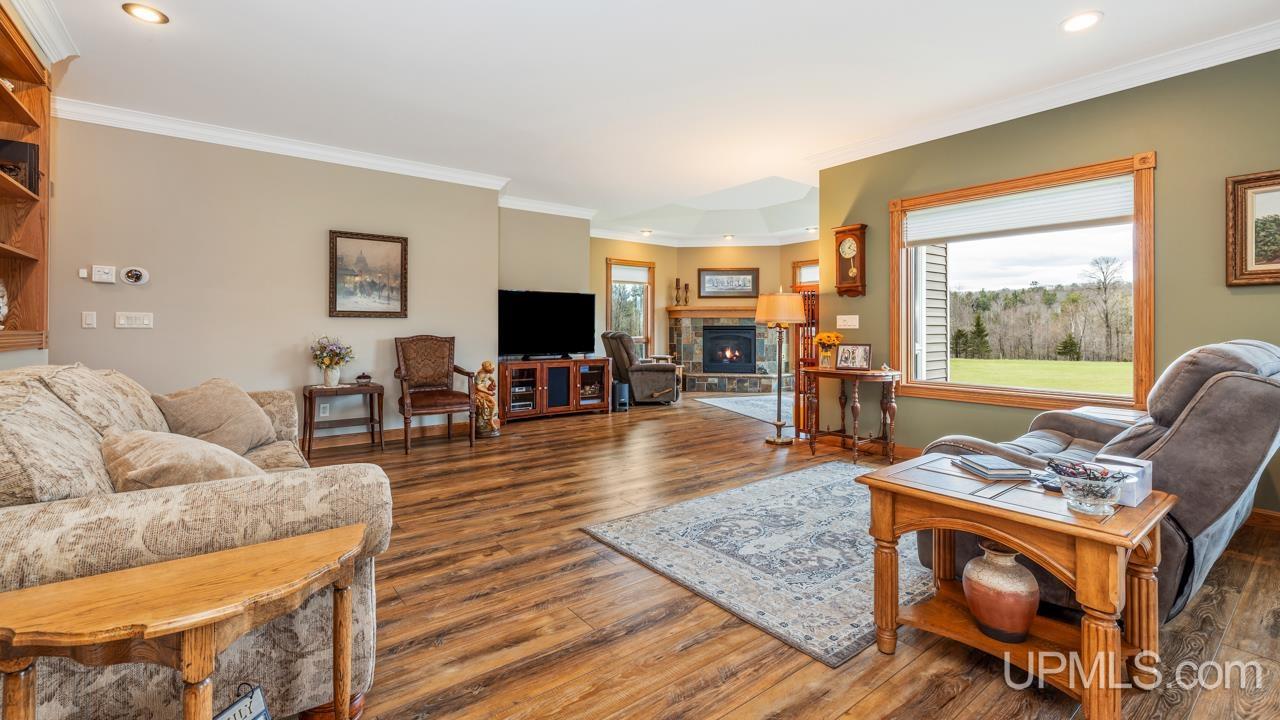 N2069 Stone Cliff Drive Property Photo 4