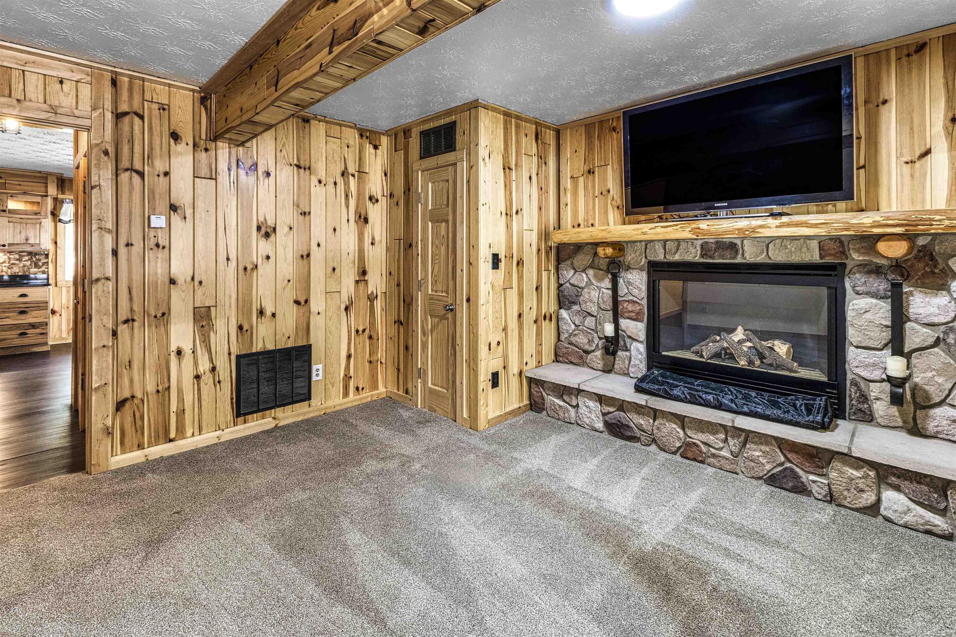 117 Vienna Court Property Photo 23