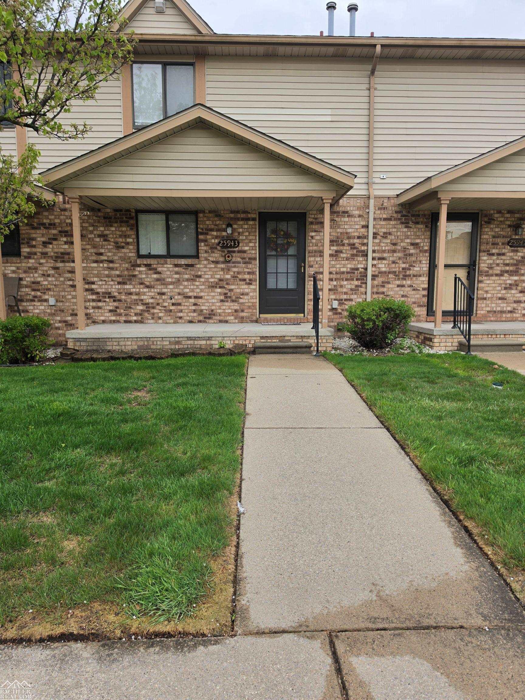 25943 New Forest Court