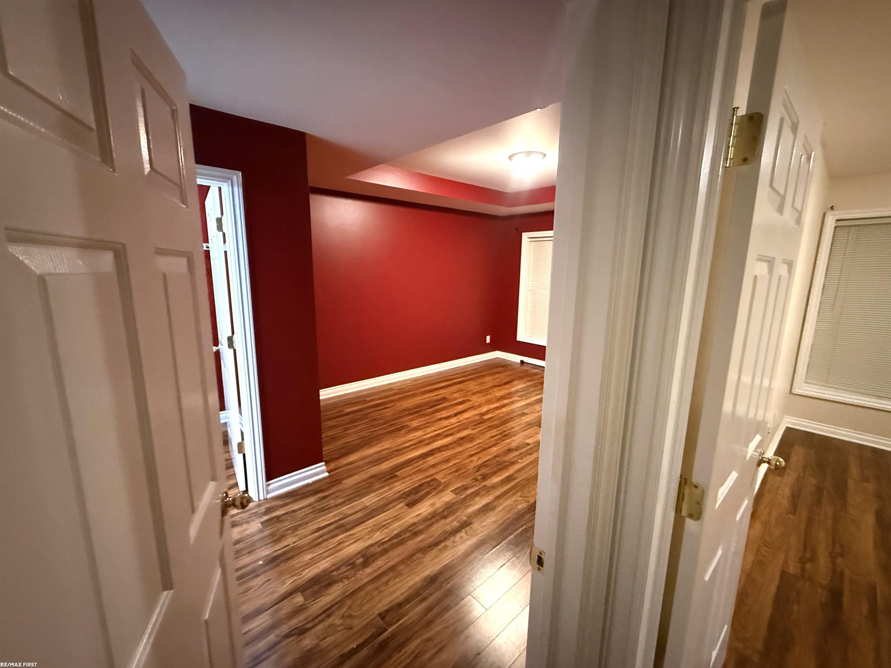 5647 Hampshire Lane Property Photo 13