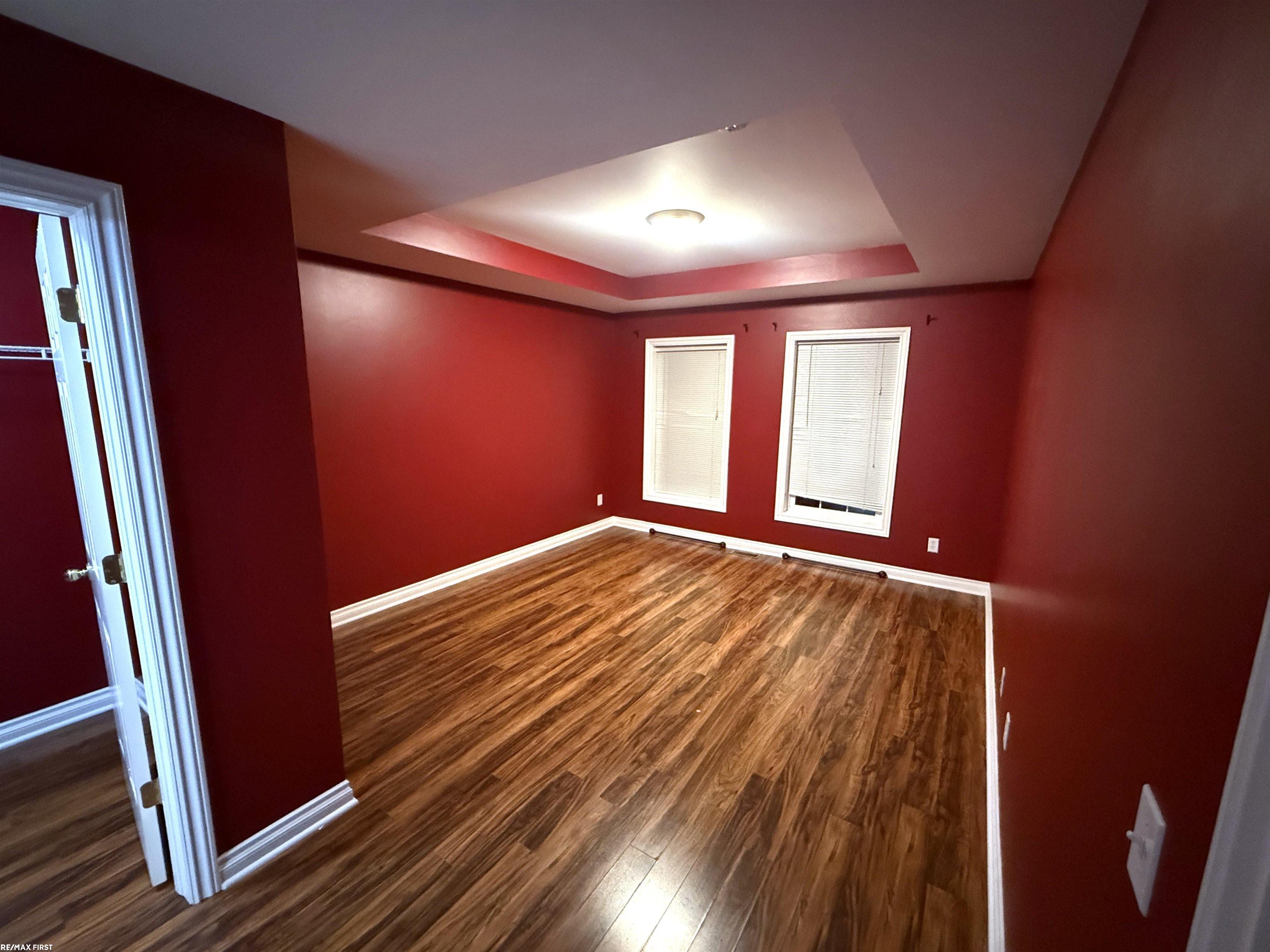 5647 Hampshire Lane Property Photo 14