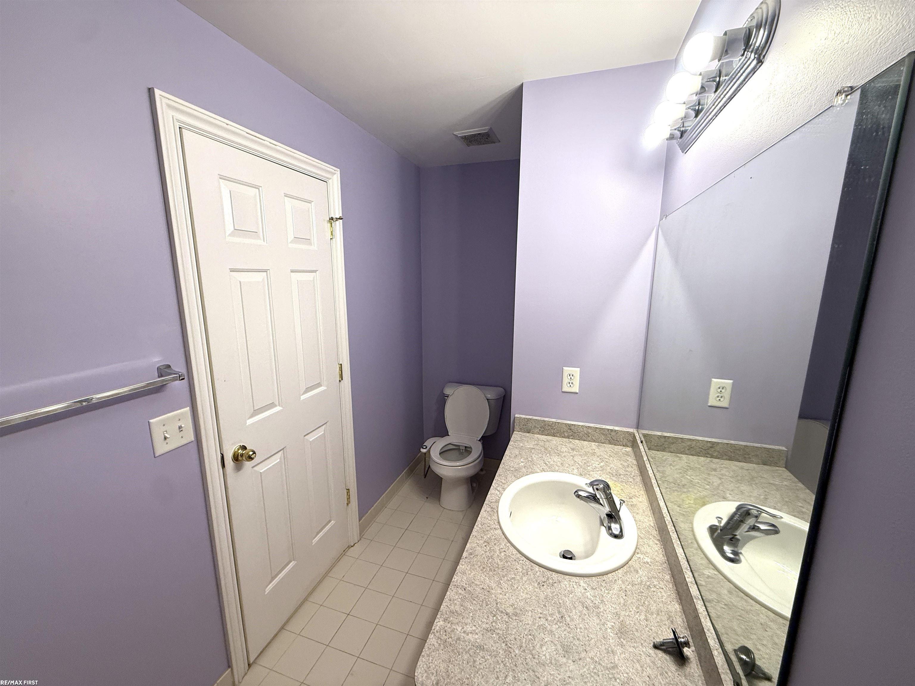5647 Hampshire Lane Property Photo 19